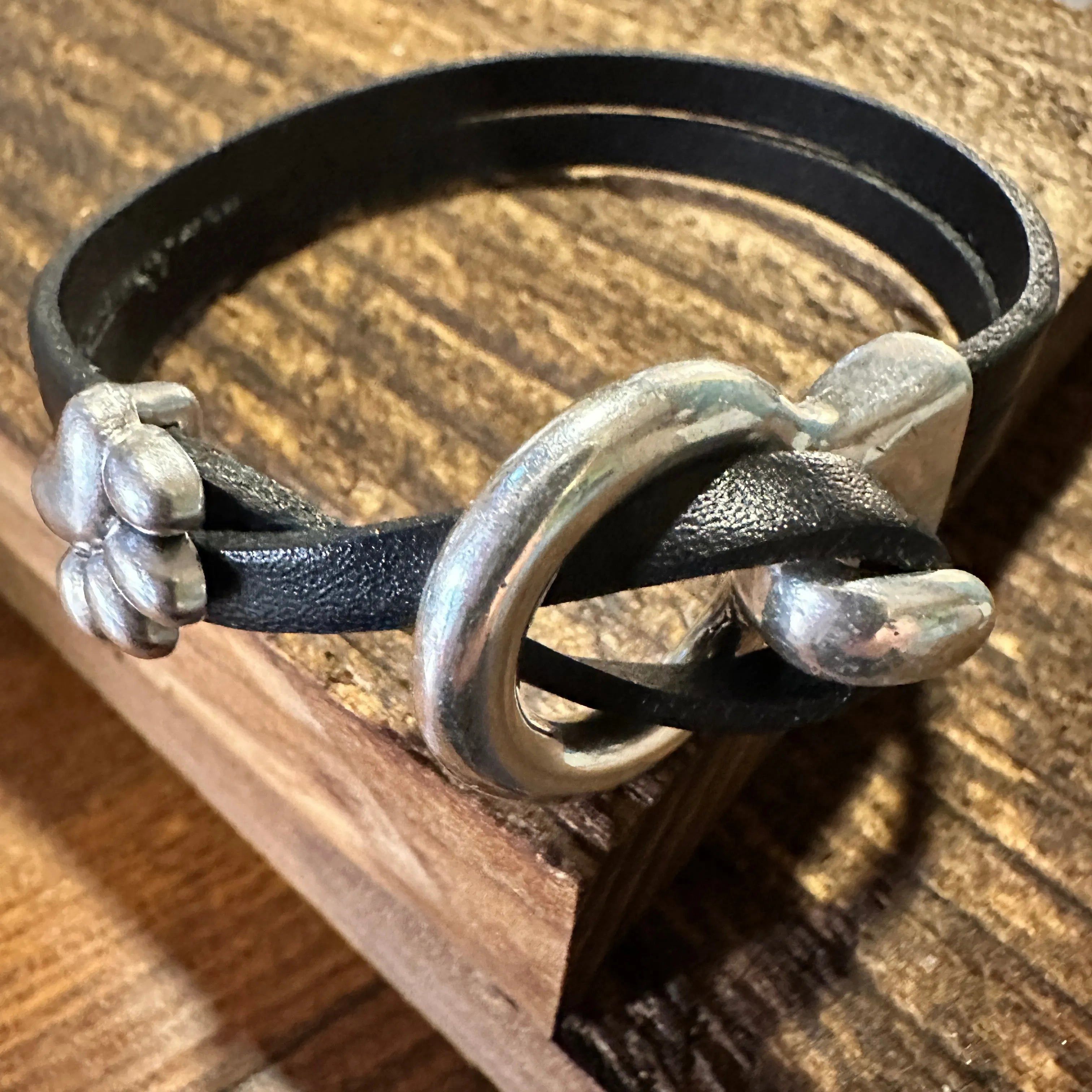 Other Boho Hippie Black Leather Pet Paw Circle Buckle Cuff Bracele Size ONE SIZE - 5 Thumbnail