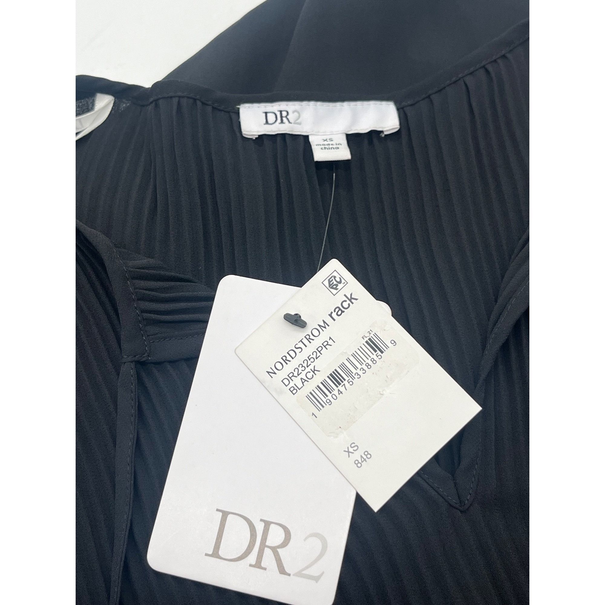 Other DR2 Women’s Plisse Peasant Top, Black, XS Size XS / US 0-2 / IT 36-38 - 12 Thumbnail