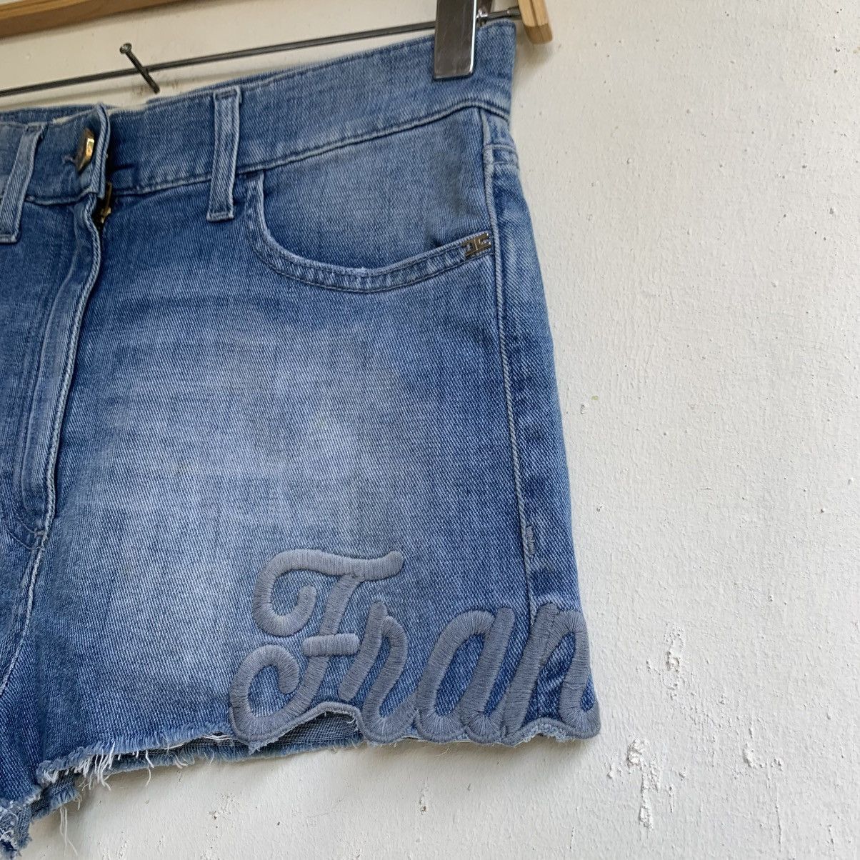 Elisabetta Franchi Elisabetta Franchi Short pants Size 28" / US 6 / IT 42 - 3 Thumbnail