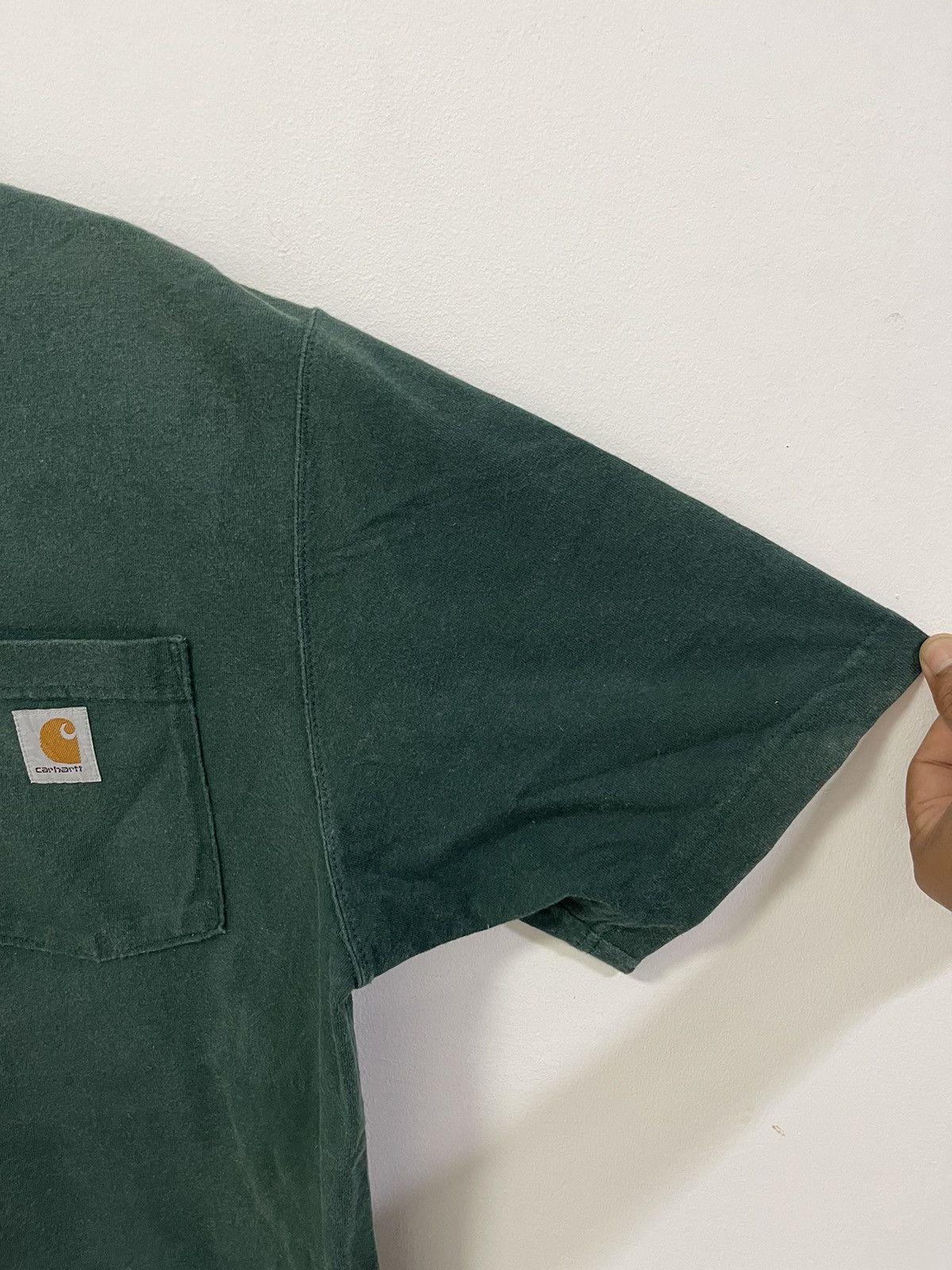 Carhartt Carhartt Mini Logo Single Pocket Vintage Tshirt Size US M / EU 48-50 / 2 - 4 Thumbnail