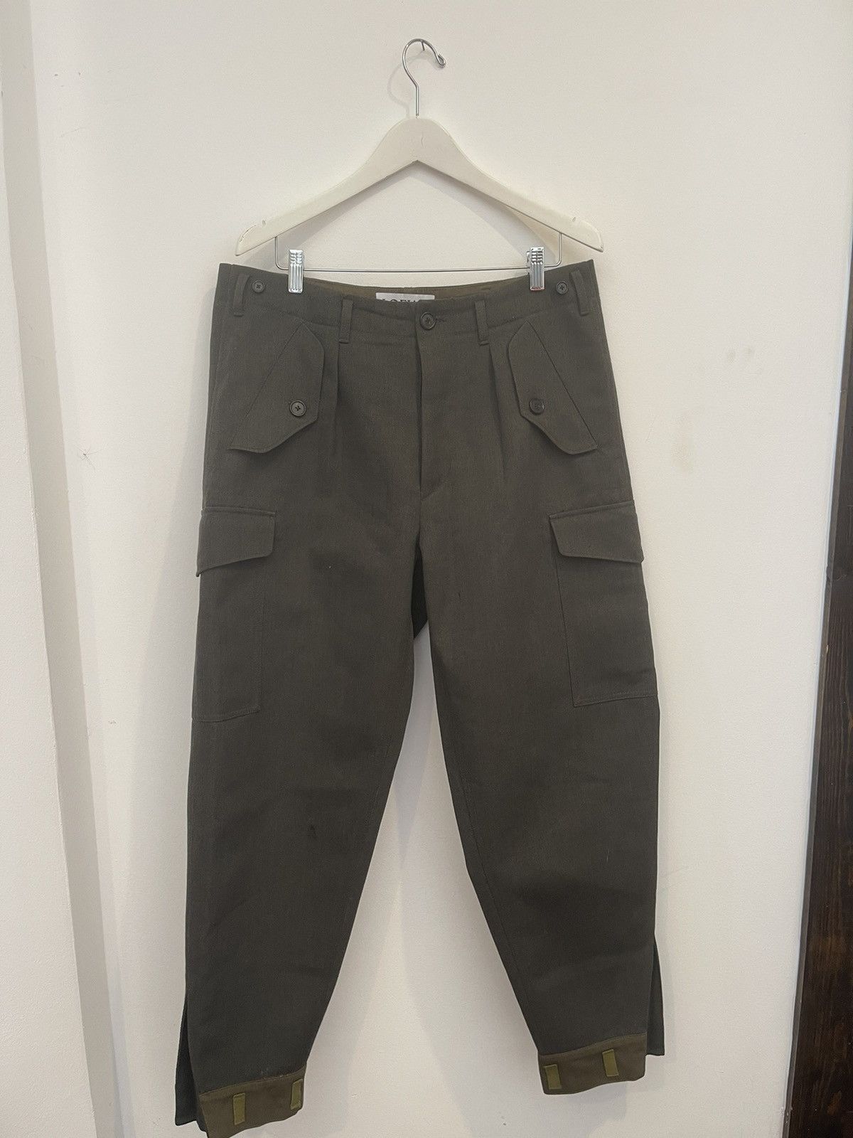 Loewe loewe classic cargo pants heavy wool Size US 38 / EU 54 - 1 Thumbnail
