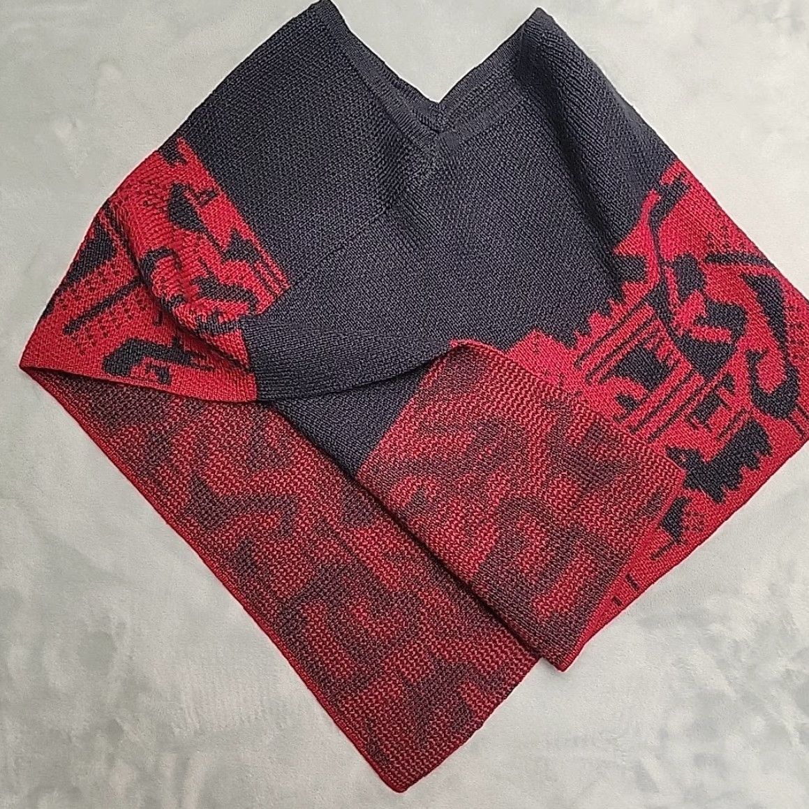 Vintage VINTAGE Suri Bolivia Cape Women M Red 100% Alpaca Wool Knit Tribal Poncho Wrap Sweater Wool Knit's Animal Print Casual Womens Size M / US 6-8 / IT 42-44 - 3 Thumbnail