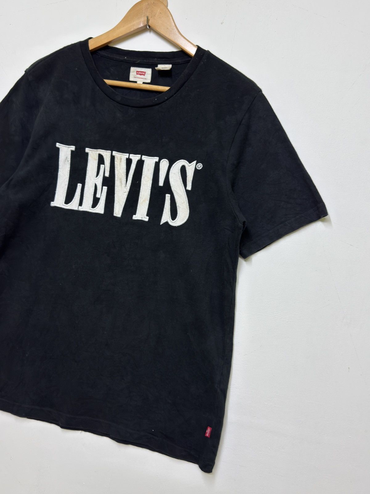 Levi's Vintage Clothing Vintage Levi’s Embroidered Big Logo Black Tee Size US S / EU 44-46 / 1 - 4 Thumbnail