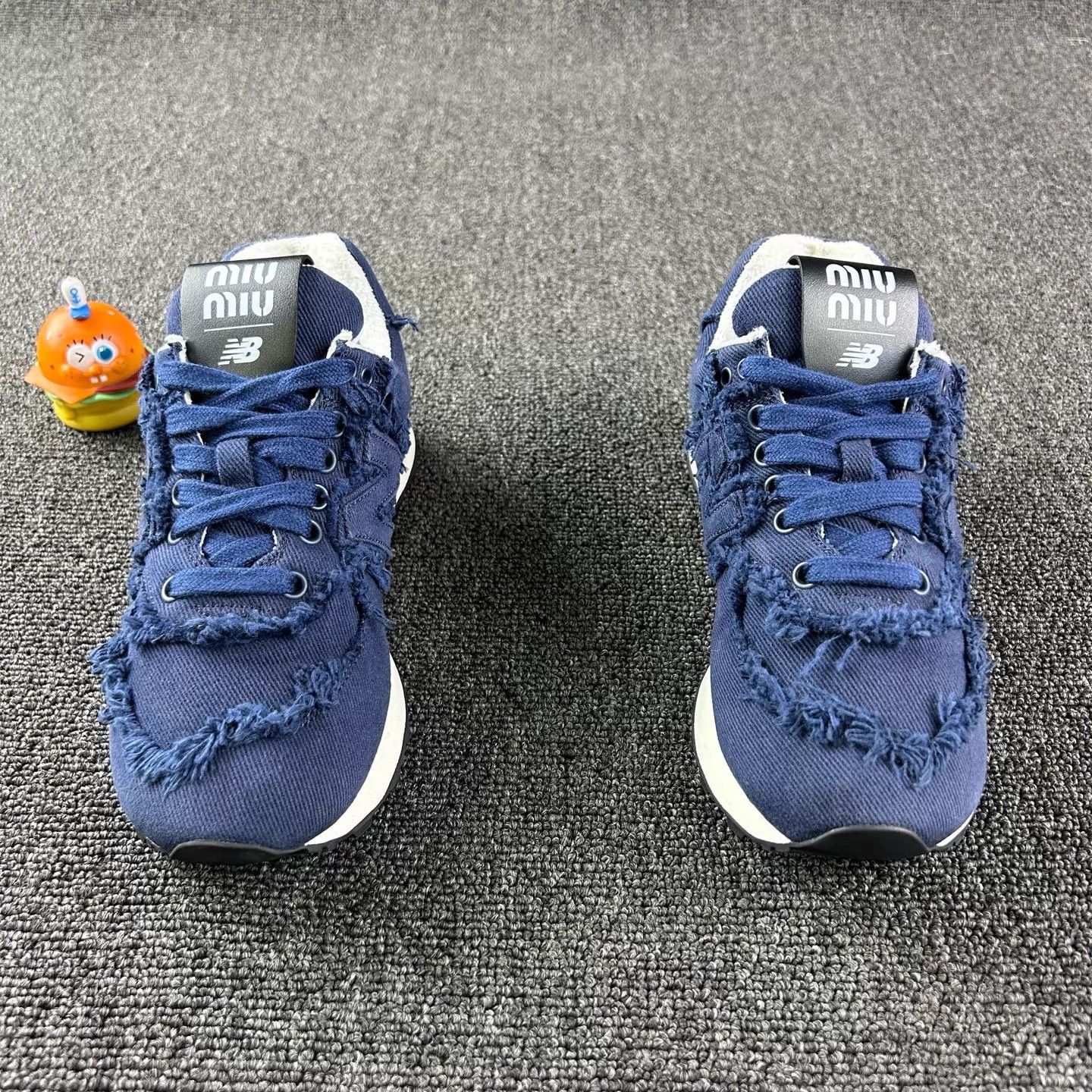 Miu Miu New Balance x Miu Miu Navy Distressed Low-Top Sneakers Size US 4.5 / IT 34.5 - 2 Thumbnail