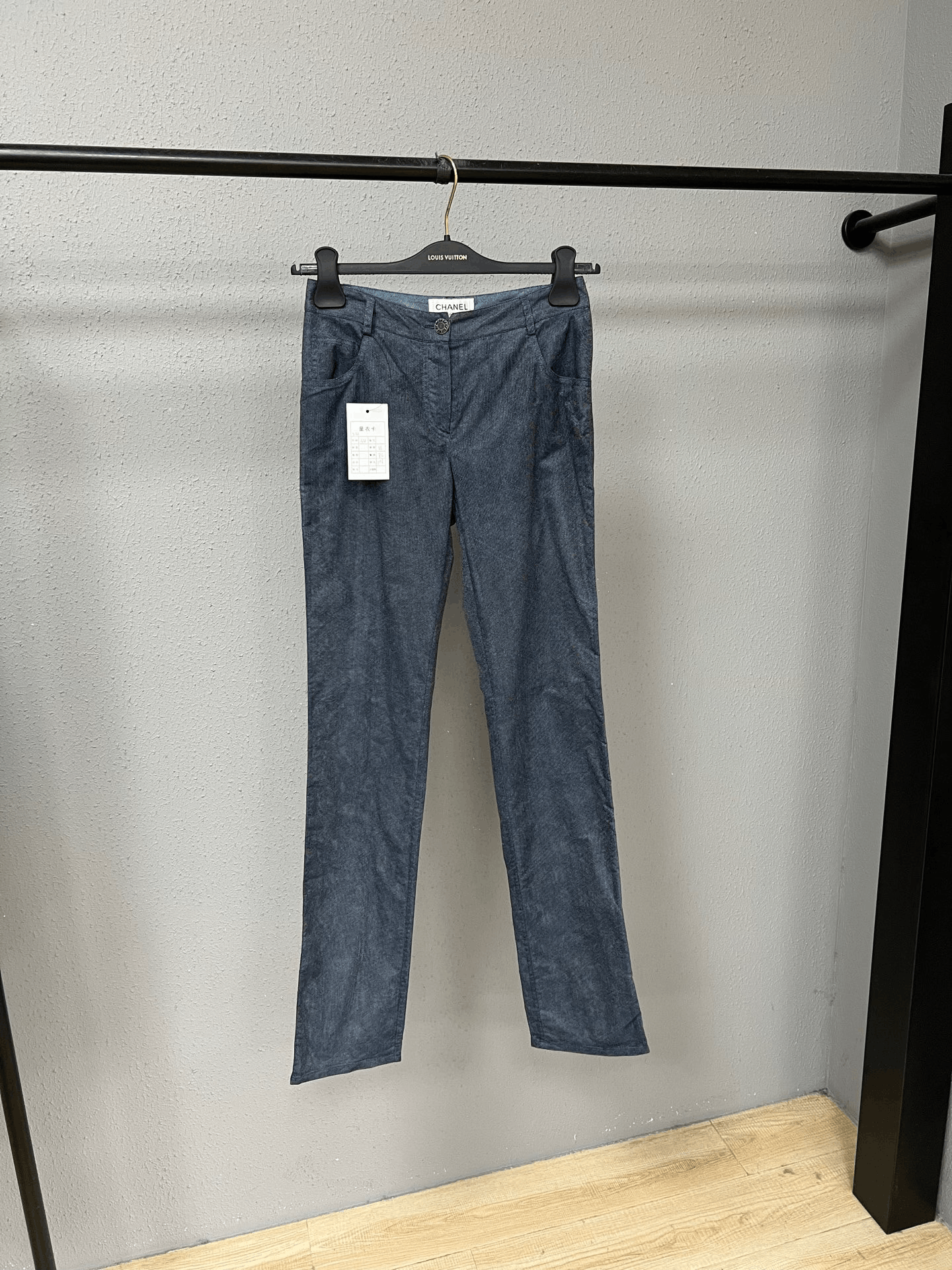 Chanel Chanel Casual Pants 26 Women Size 26" / US 2 / IT 38 - 1 Thumbnail