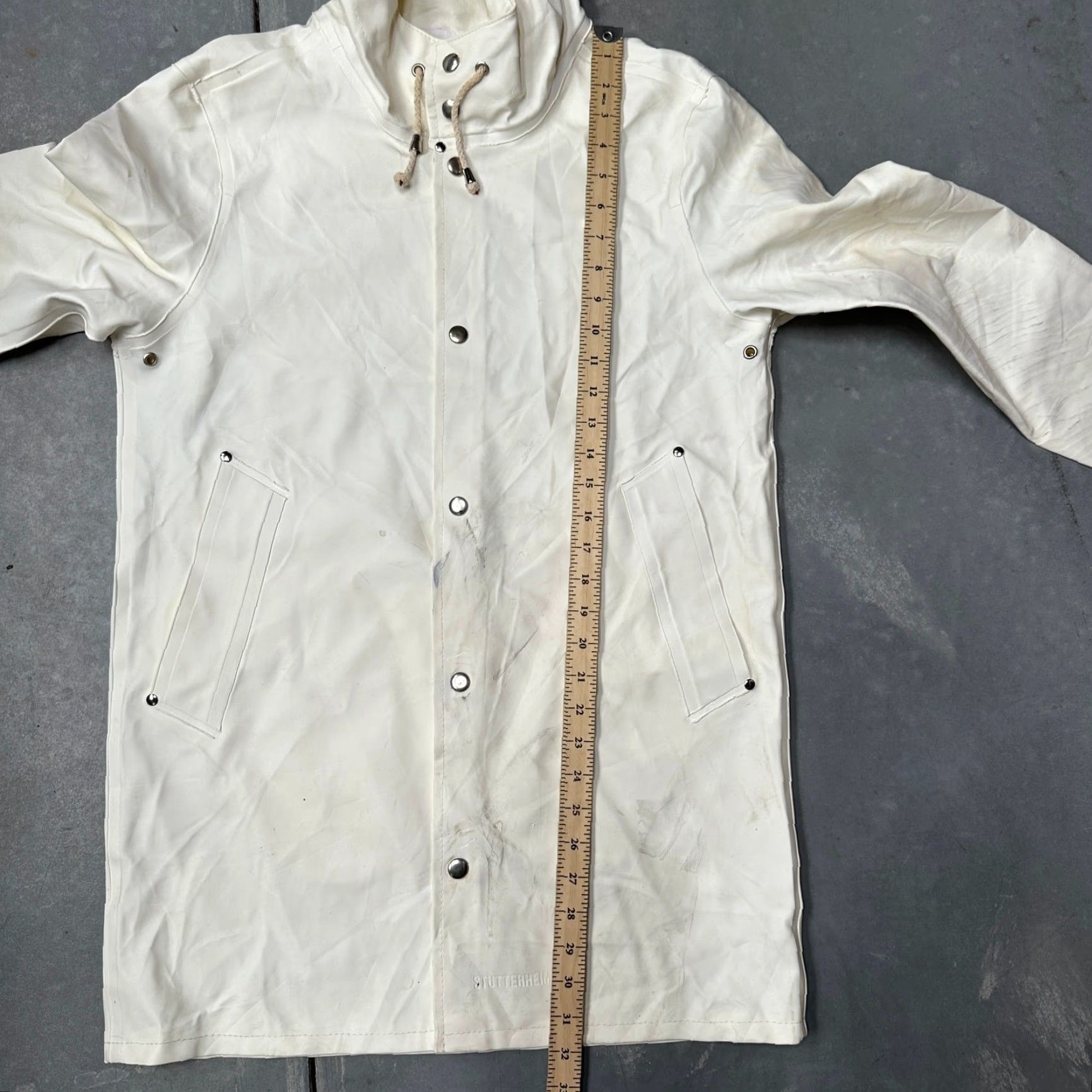 Stutterheim VINTAGE Stutterheim Goteborg Coat Raincoat Womens XS White Hooded Waterproof Snap Front Coat Womens XS White Stutterheim Rain Coat Size XS / US 0-2 / IT 36-38 - 4 Thumbnail