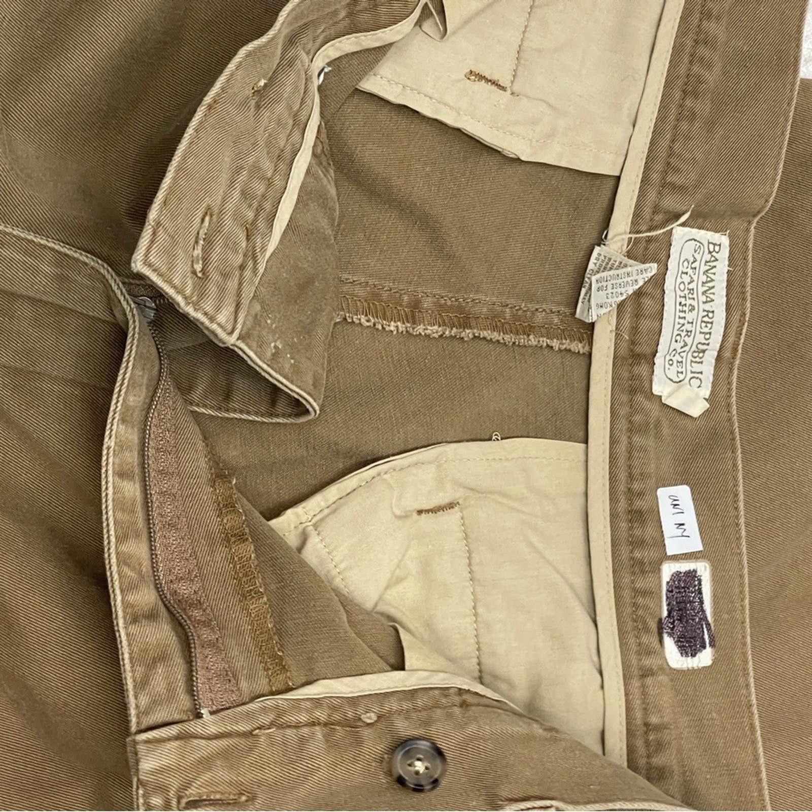 Banana Republic Banana Republic Men's Chinos in size 36/30 Size US 36 / EU 52 - 4 Thumbnail