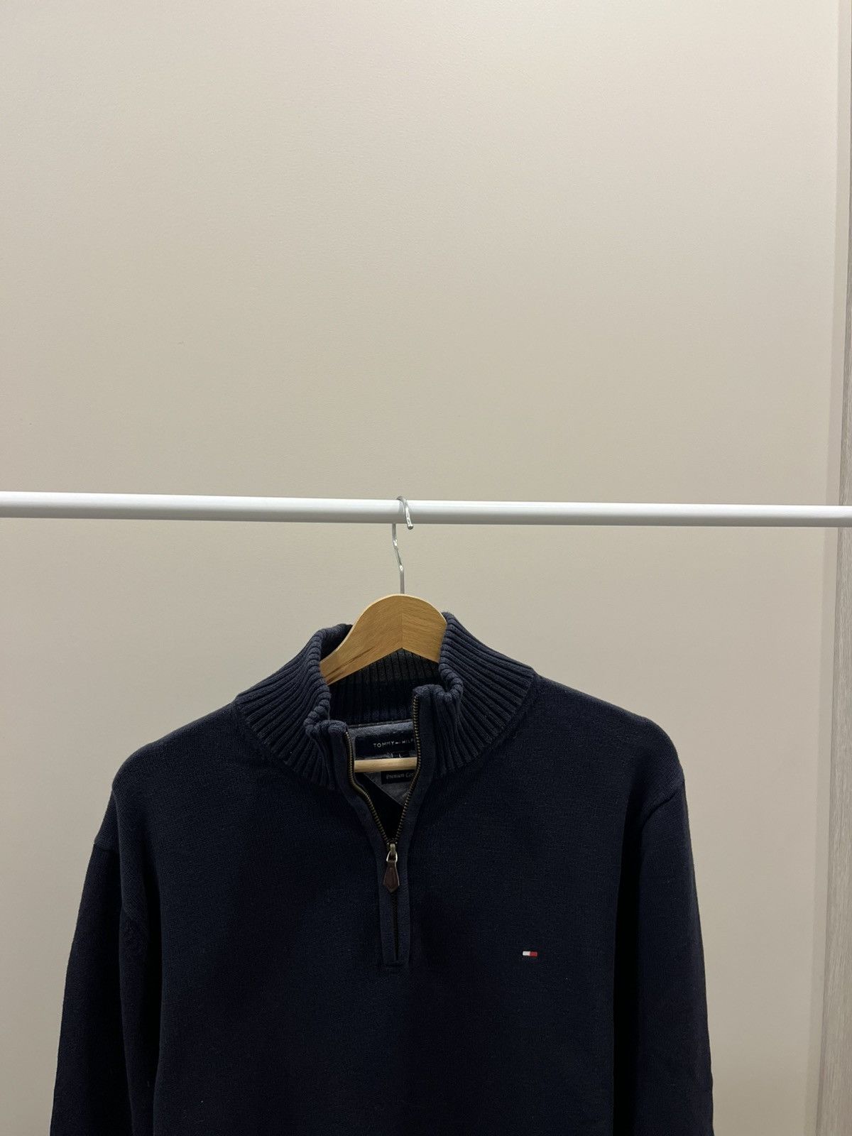 Vintage Vintage Tommy Hilfiger Small Logo 1/3 Zip Cashmere Sweater Size US L / EU 52-54 / 3 - 2 Thumbnail