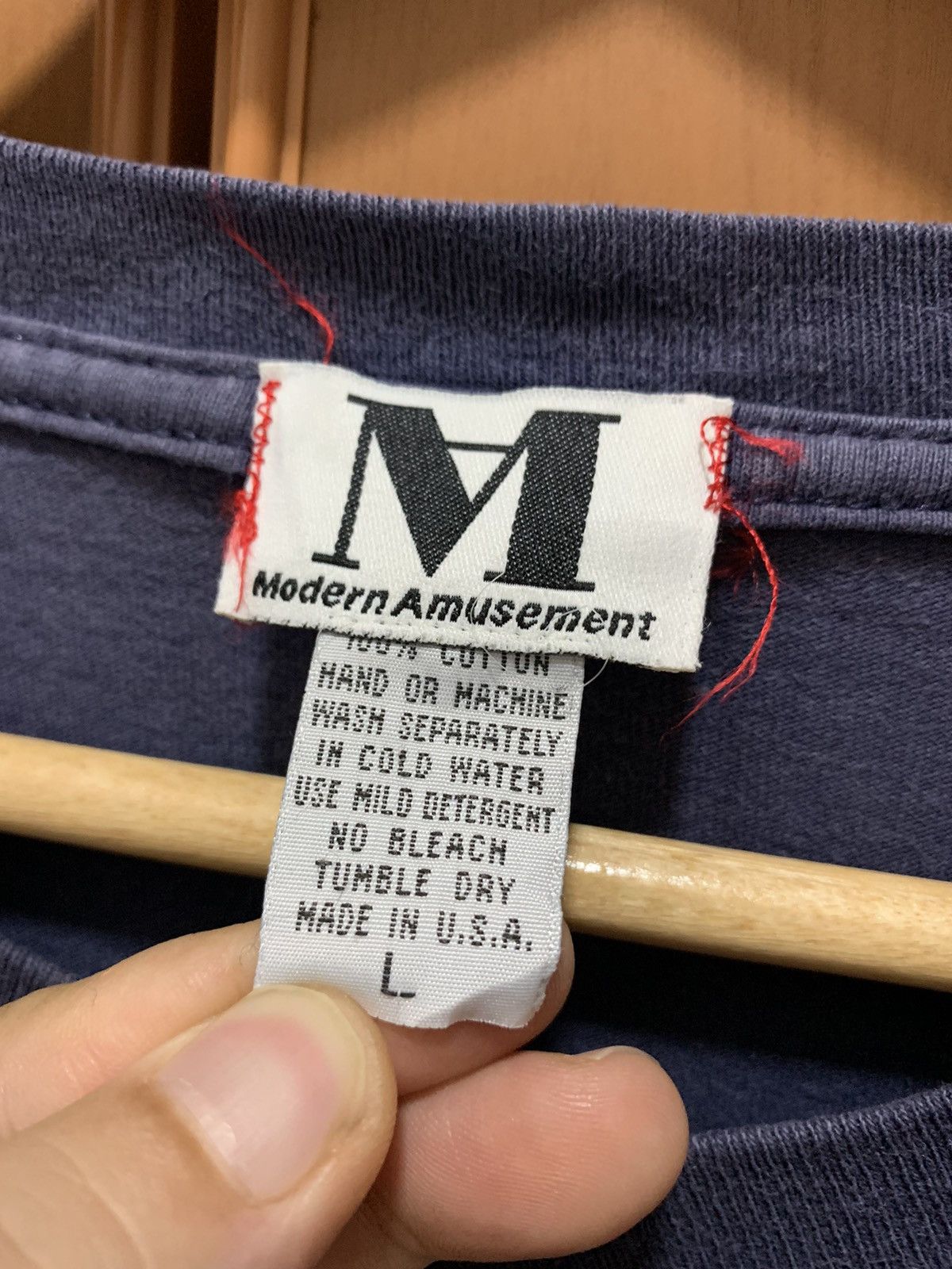 Modern Amusement Vintage Modern Amusement Large Tee Size US L / EU 52-54 / 3 - 11 Thumbnail