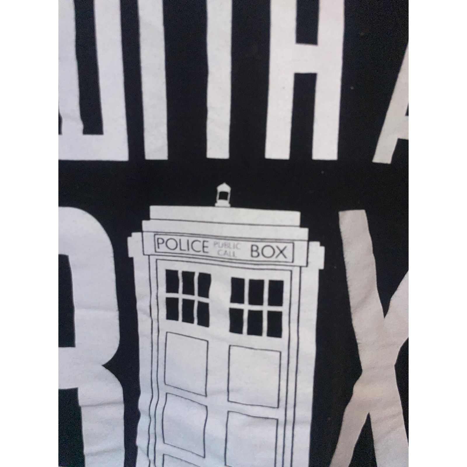 Other 2012 Doctor Who Madman With A Box Telephone TV Show Shirt M Size US M / EU 48-50 / 2 - 4 Thumbnail