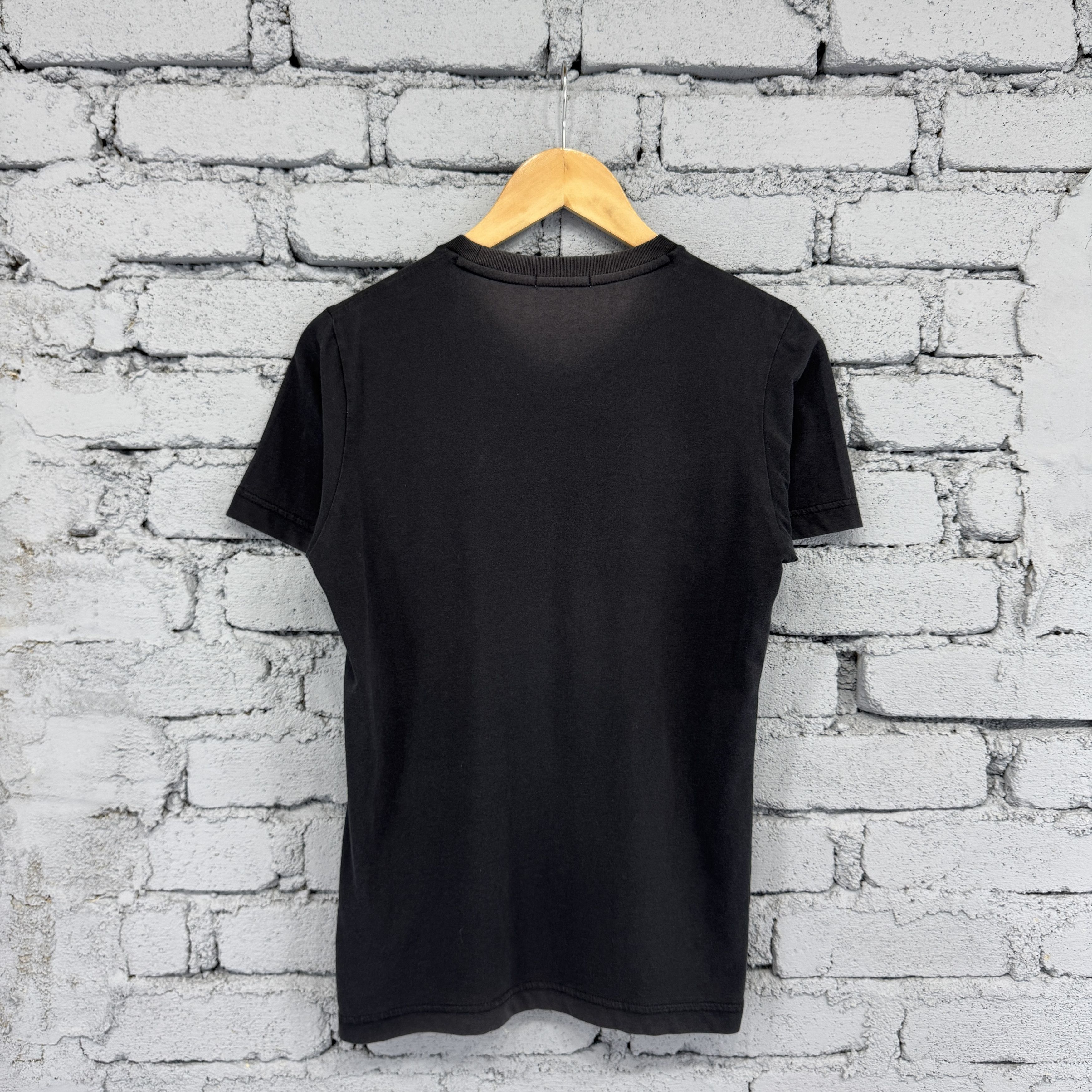 Uniqlo One Piece Monkey D Luffy Anime Glitter Sunfaded Tshirt Size US XS / EU 42 / 0 - 2 Thumbnail