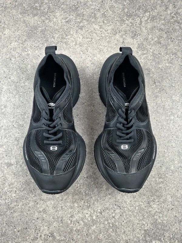 Balenciaga Balenciaga Circuit Low Men's Black Mesh Sneakers Size 41 Size US 8 / EU 41 - 1 Thumbnail