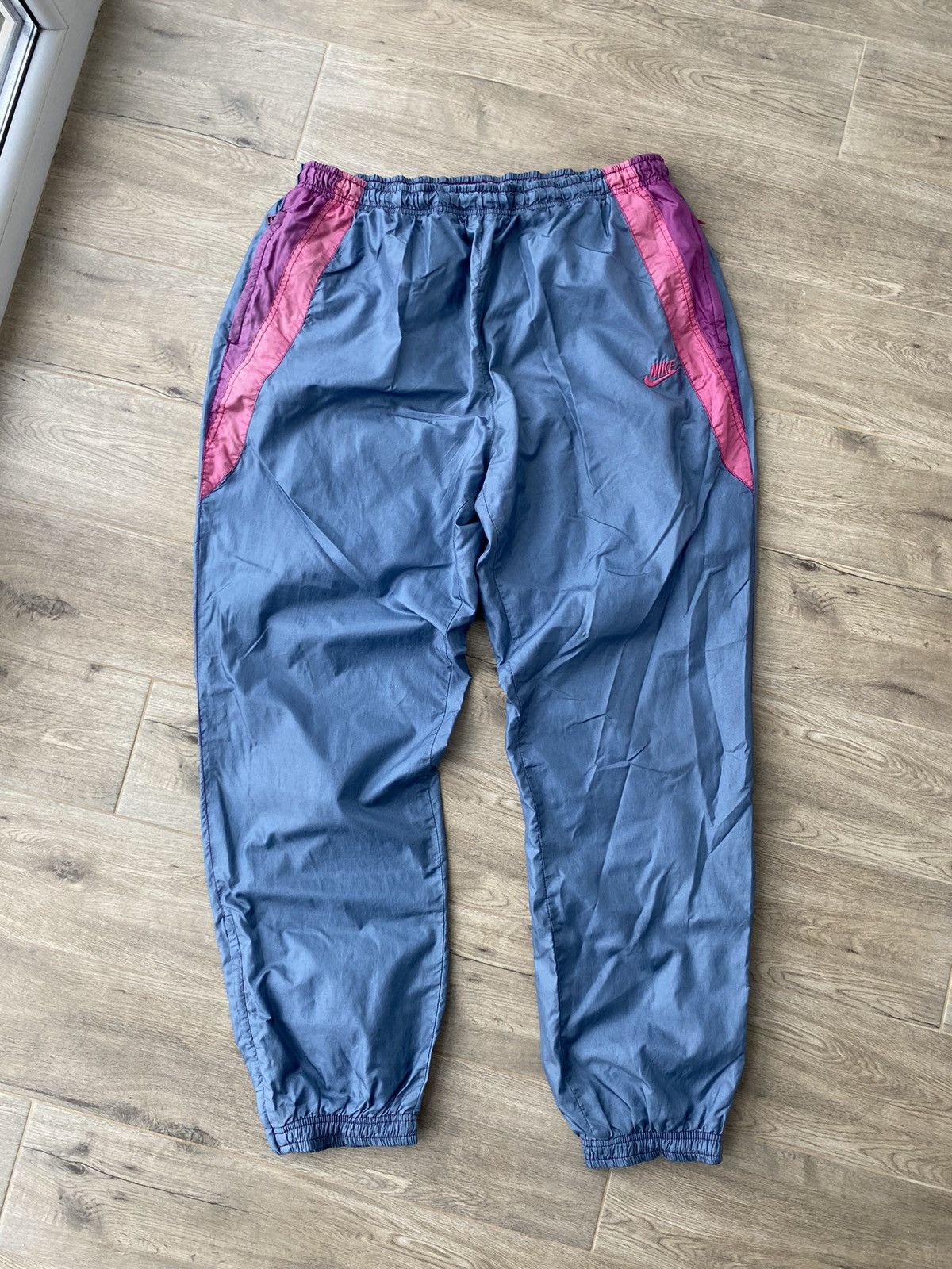Nike 90’ Vintage Nike Nylon Sweatpants Size US 36 / EU 52 - 1 Thumbnail