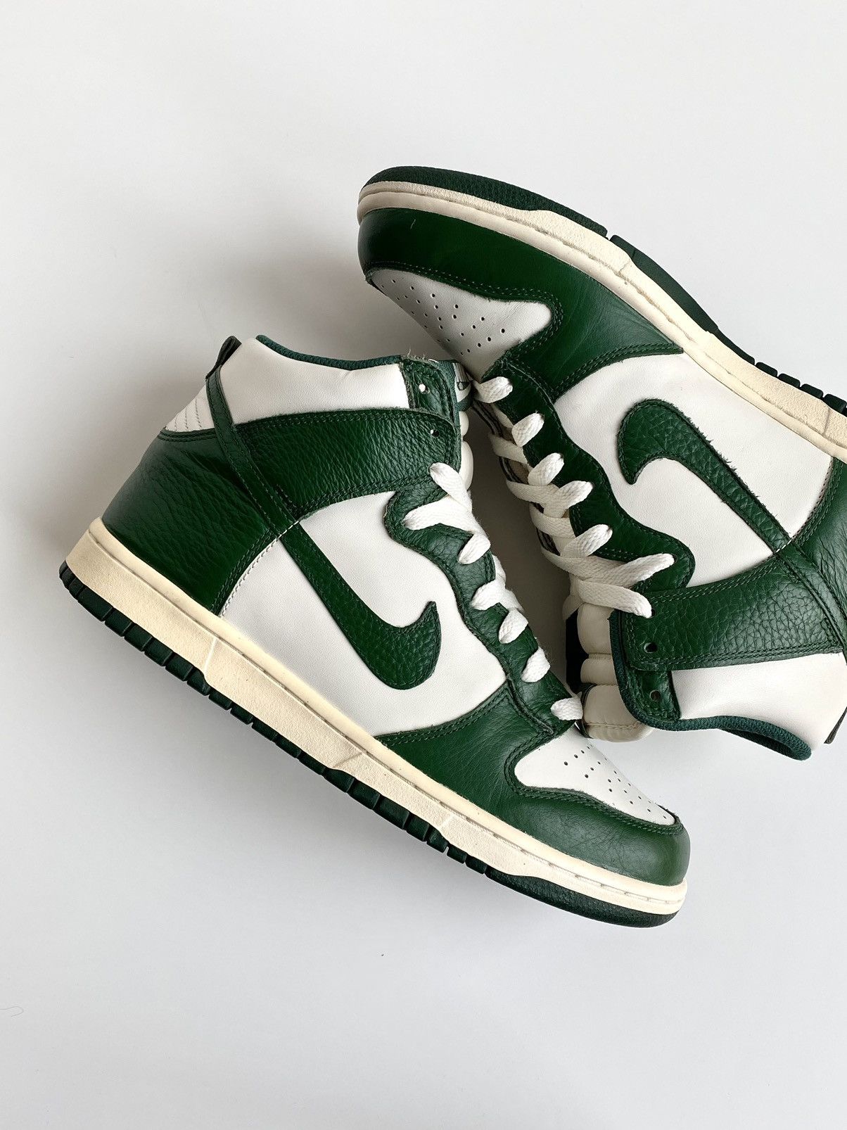 Nike 2011 Nike Dunk High Gorge Green Sail Pack Size US 8.5 / EU 41-42 - 1 Thumbnail