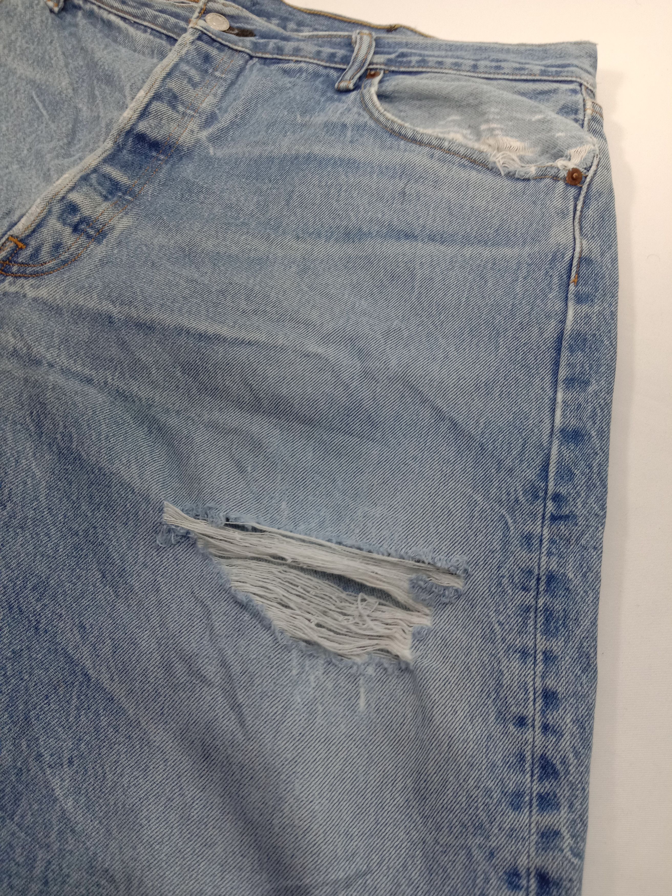 Levi's Vintage Levi's 501 Light Wash Jeans Distressed Denim Size US 40 / EU 56 - 10 Thumbnail