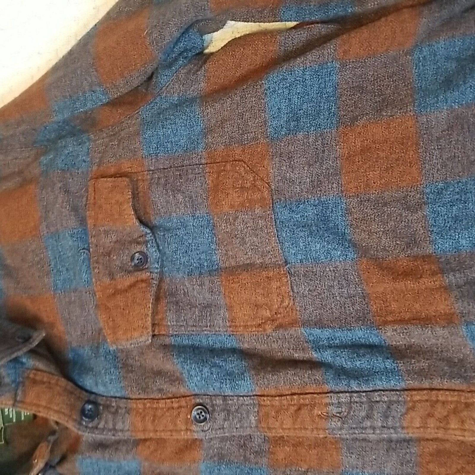 Woolrich Woolen Mills Woolrich Red Blue Plaid Long Sleeve Buttonup Shirt Sz L Size US L / EU 52-54 / 3 - 5 Thumbnail