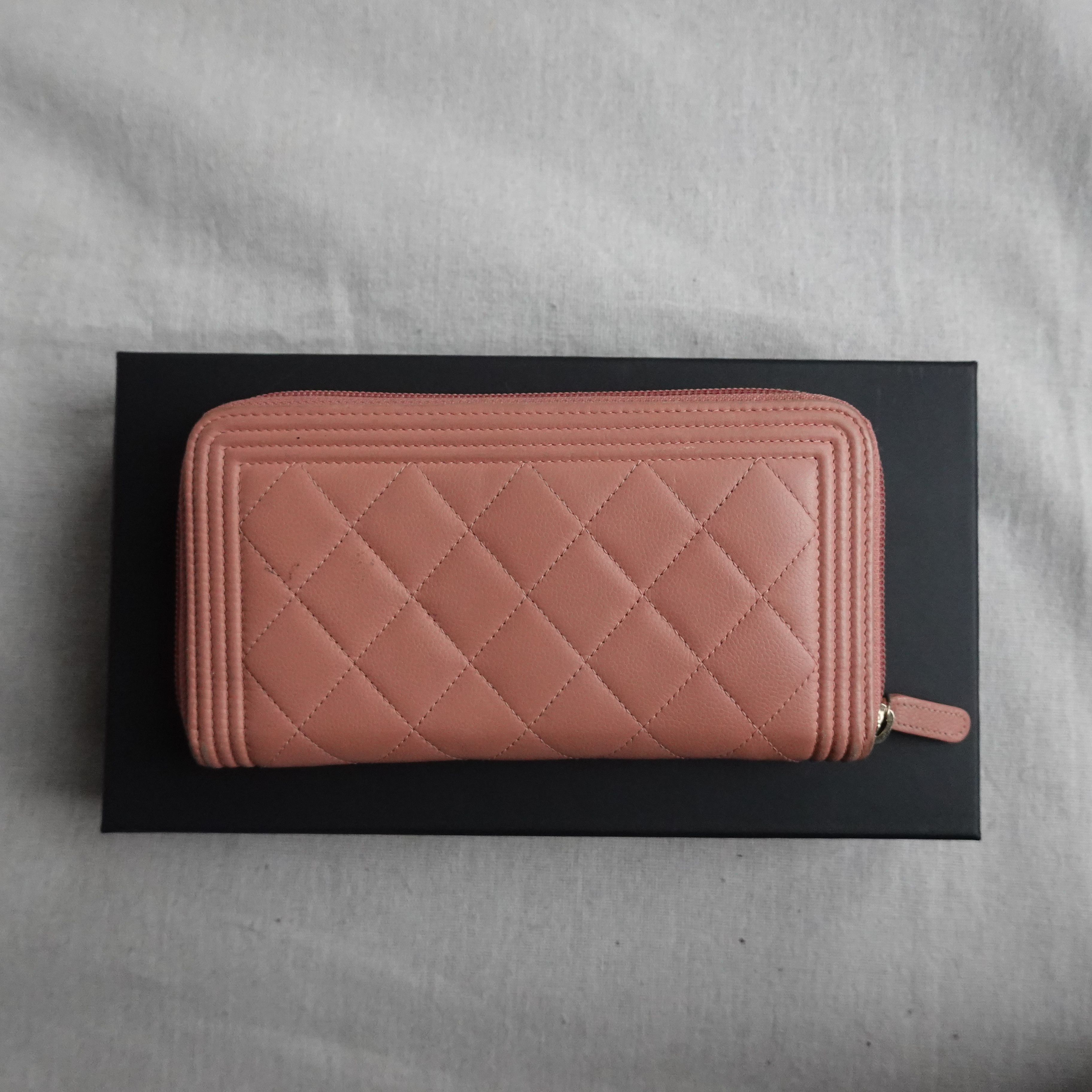 Chanel Chanel Boy Lambskin Wallet Peach Size ONE SIZE - 4 Thumbnail