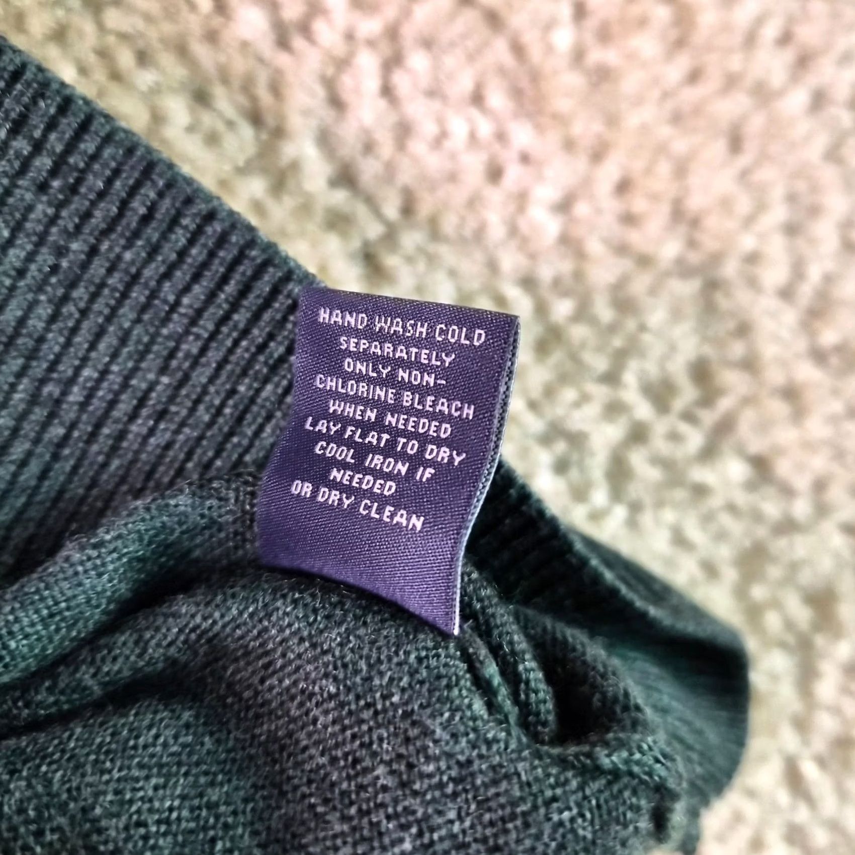 Hart Schaffner Marx Hart Schaffner Marx Mens V Neck Pullover Merino Wool Sweater Size XL Green Size US XL / EU 56 / 4 - 5 Thumbnail