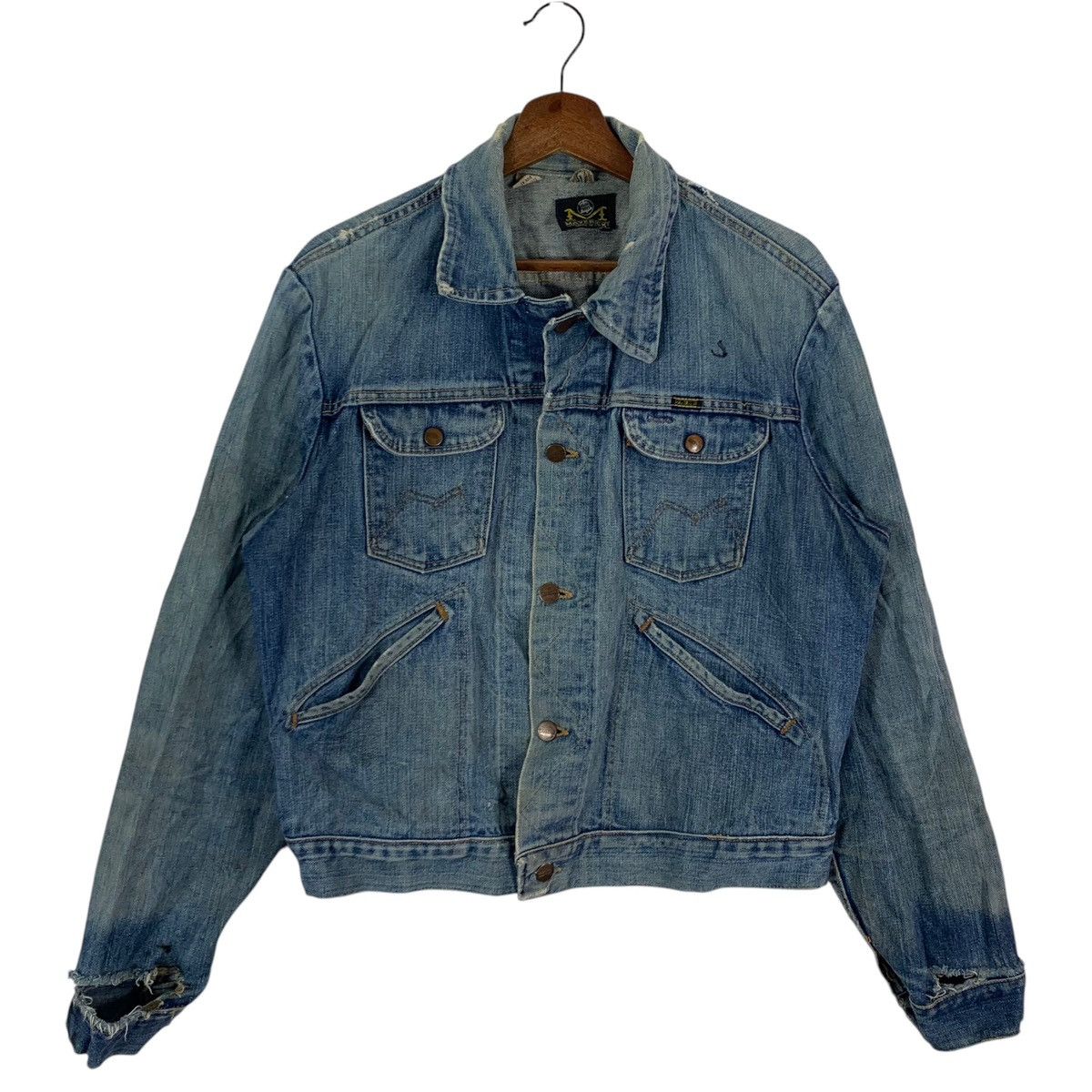 Vintage VINTAGE MAVERICK DISTRESSED DENIM TRUCKER JACKET Size US S / EU 44-46 / 1 - 1 Thumbnail