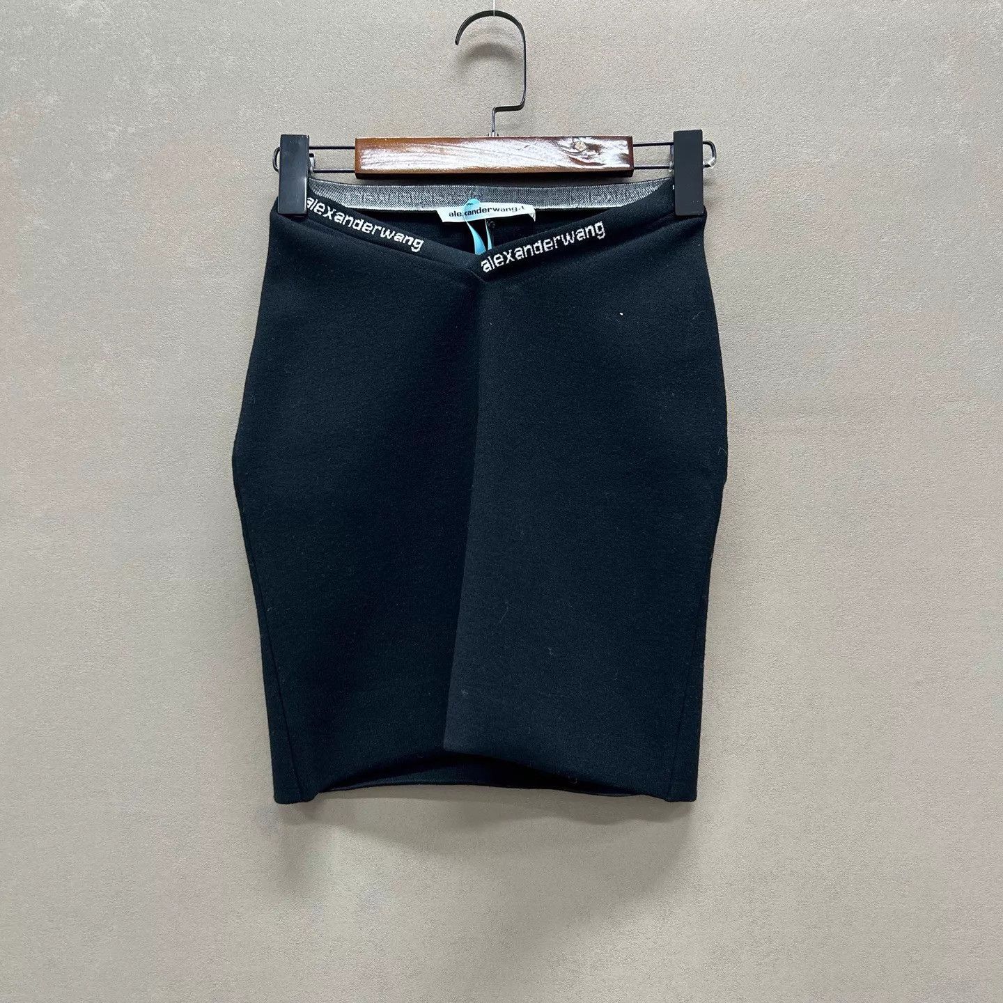Alexander Wang Alexander Wang BNWT women's Black Knit Mini Skirt XS Size 25" / US 0 / IT 36 - 1 Thumbnail