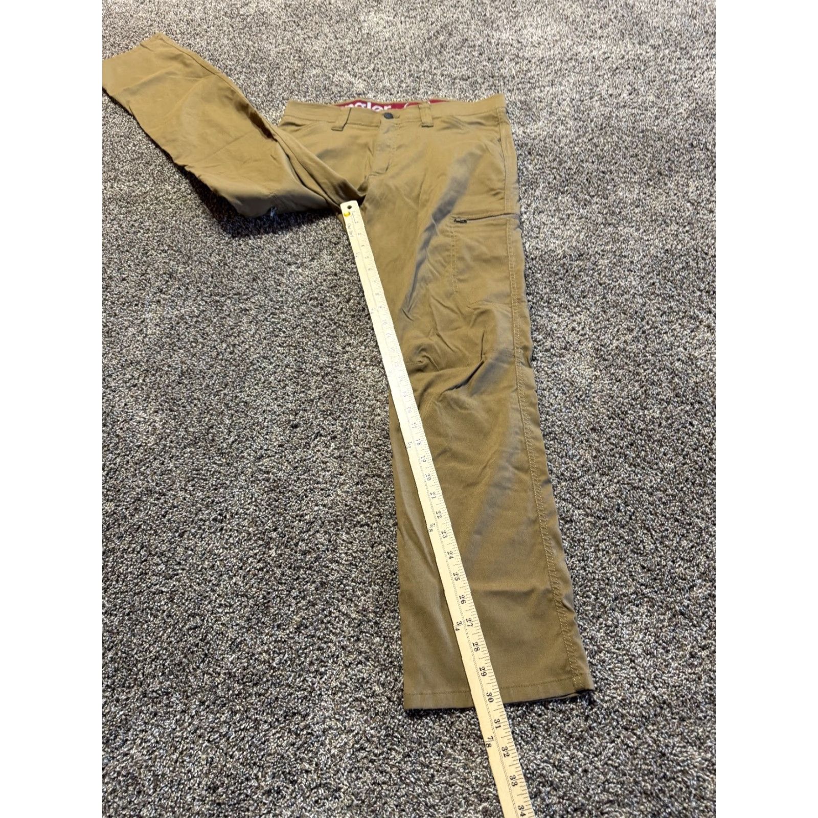 Wrangler Wrangler Nylon Cargo Mens Pants 32 Tan Brown 32X30 Lightweight Flex Cargo Pant Mens Brown Nylon 32 Inseam 30 Straight Front Pocket ID: 32X30 Size US 32 / EU 48 - 5 Thumbnail
