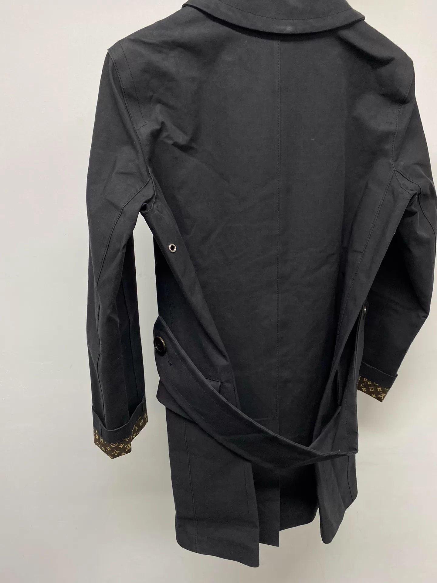 Louis Vuitton LV Double Breasted Monogram Trench Coat 36 Black/Grey Size XS / US 0-2 / IT 36-38 - 9 Thumbnail