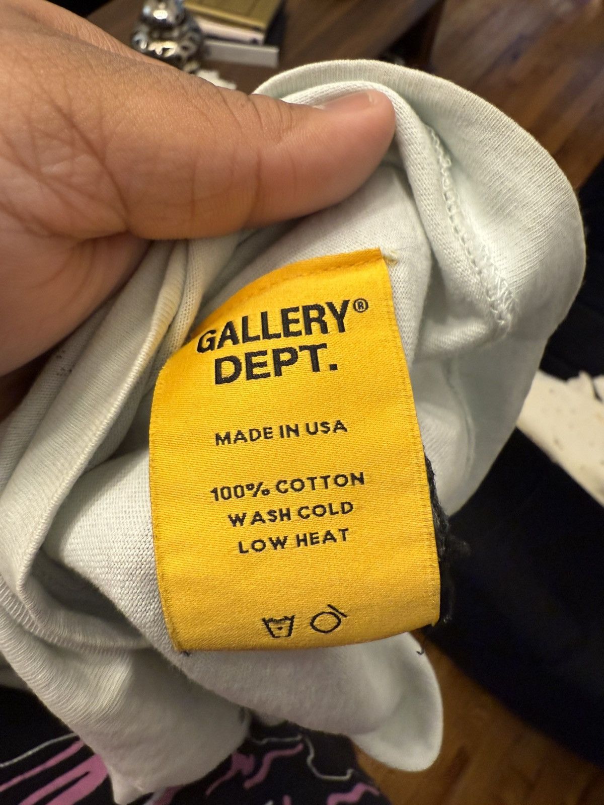 Gallery Dept. Gallery Dept. Souvenir Painted Tee Workshop Size Small Size US S / EU 44-46 / 1 - 9 Thumbnail