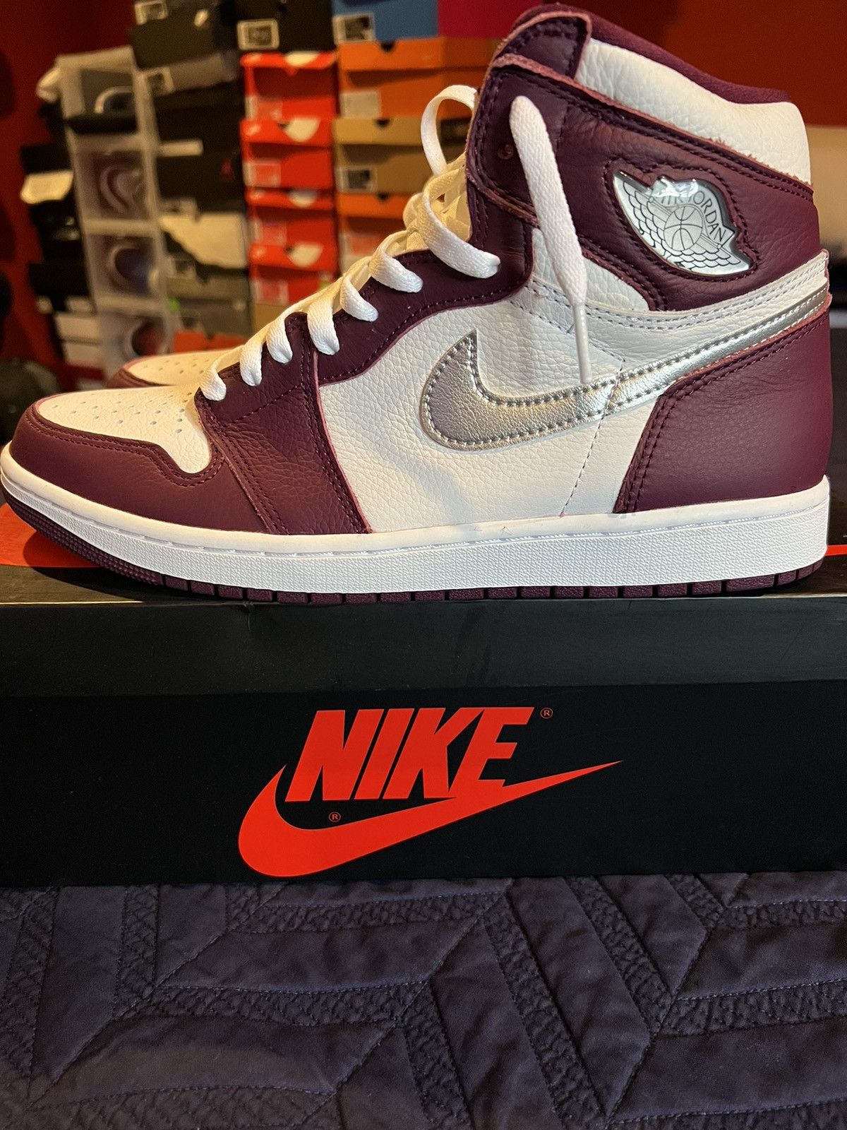 Jordan Brand × Nike Air Jordan 1 Retro High OG “Bordeaux” Size US 10.5 / EU 43-44 - 1 Thumbnail
