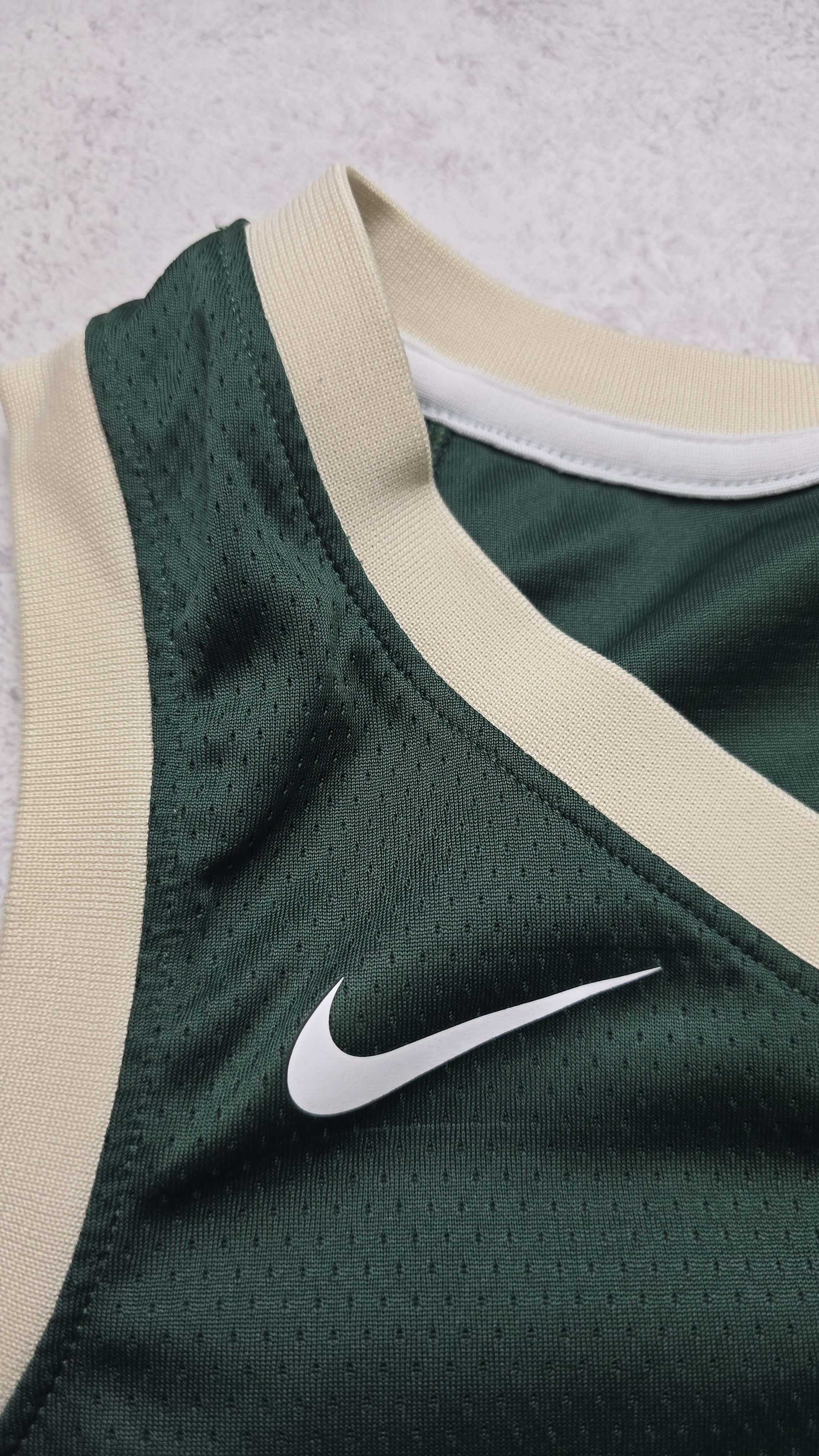Nike Bucks Giannis Antetokounmpo Icon Edition Swingman Jersey Size US S / EU 44-46 / 1 - 13 Thumbnail