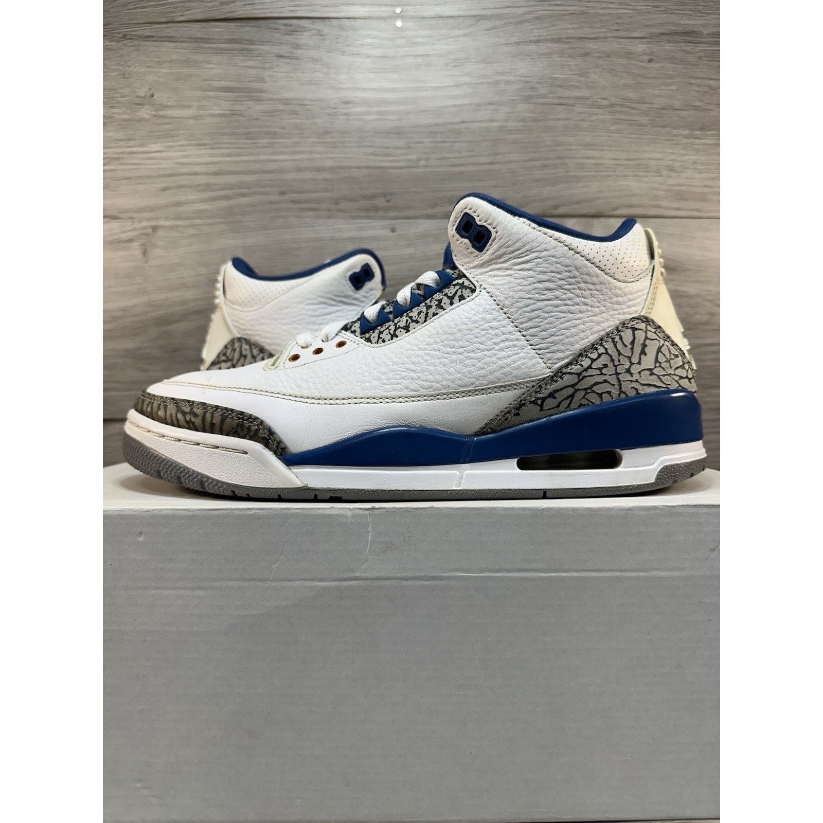 Jordan Brand Jordan 3 Retro Washington Wizards - Size 9 Size US 9 / EU 42 - 1 Thumbnail
