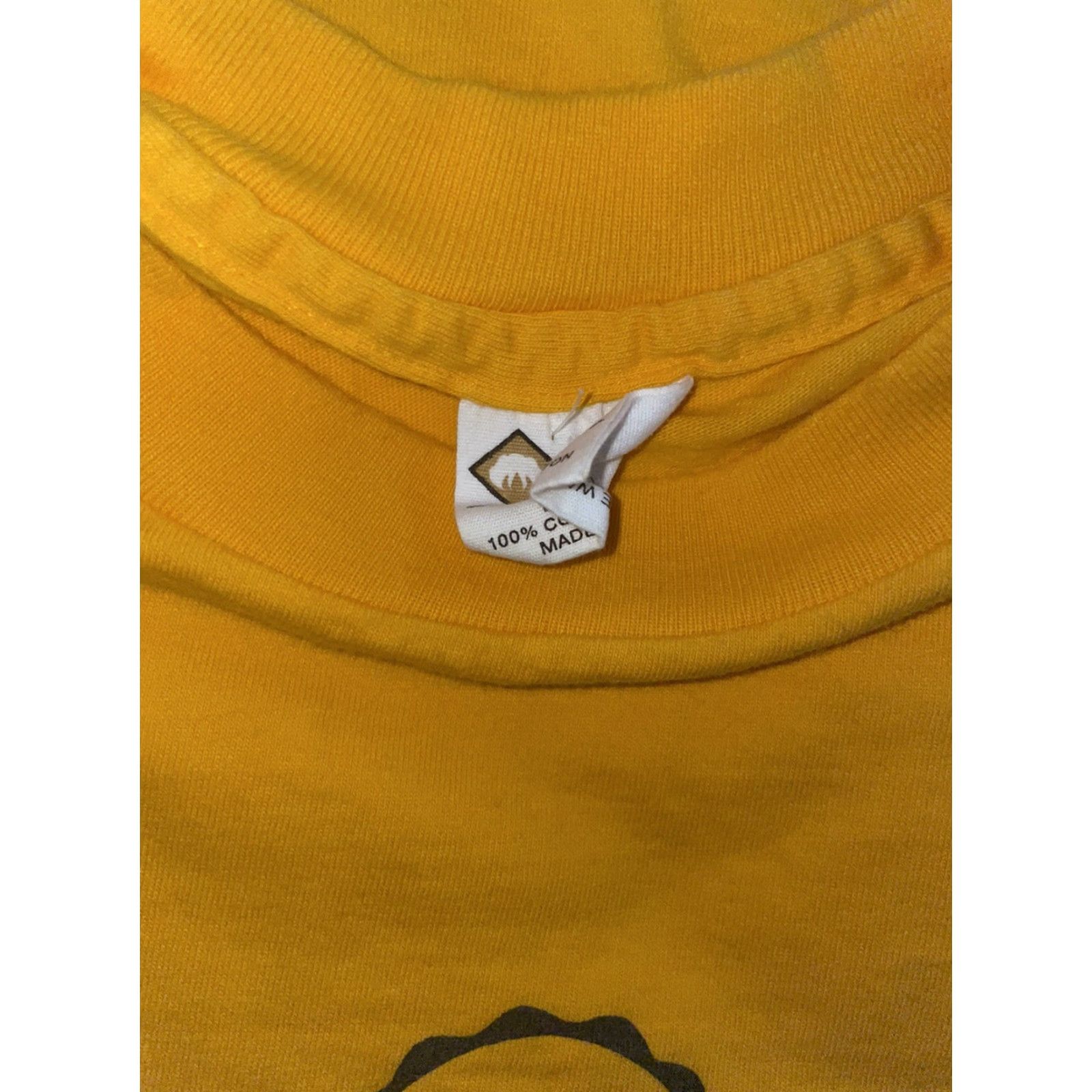 Vintage WAKE FOREST The Cotton Exchange Yellow Graphic T-Shirt USA Mens L Cotton Shirt Size US L / EU 52-54 / 3 - 8 Thumbnail