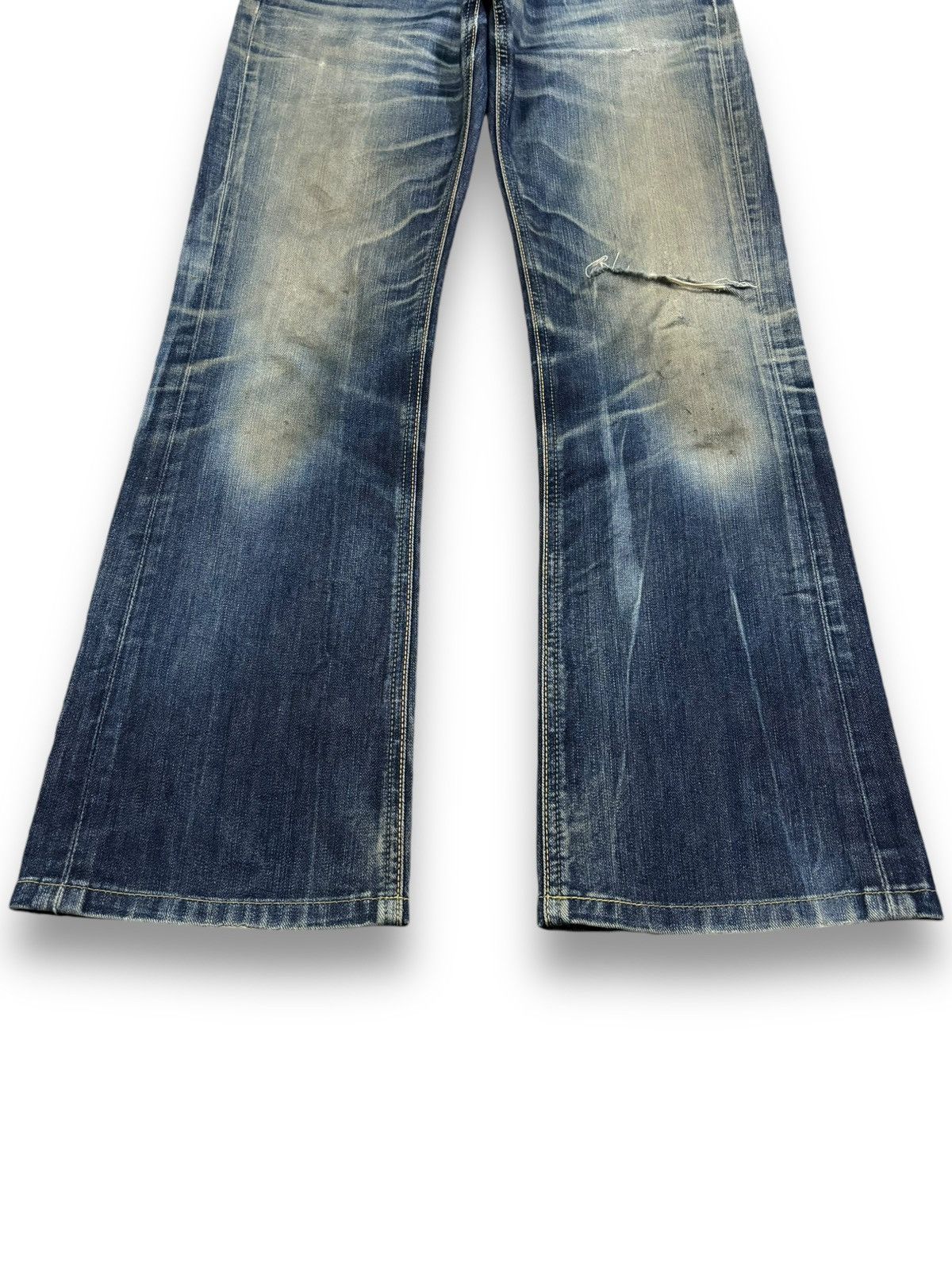 Lee Vintage 90s Lee Riders Mud Wash Flare Distressed Jeans Size US 30 / EU 46 - 7 Thumbnail