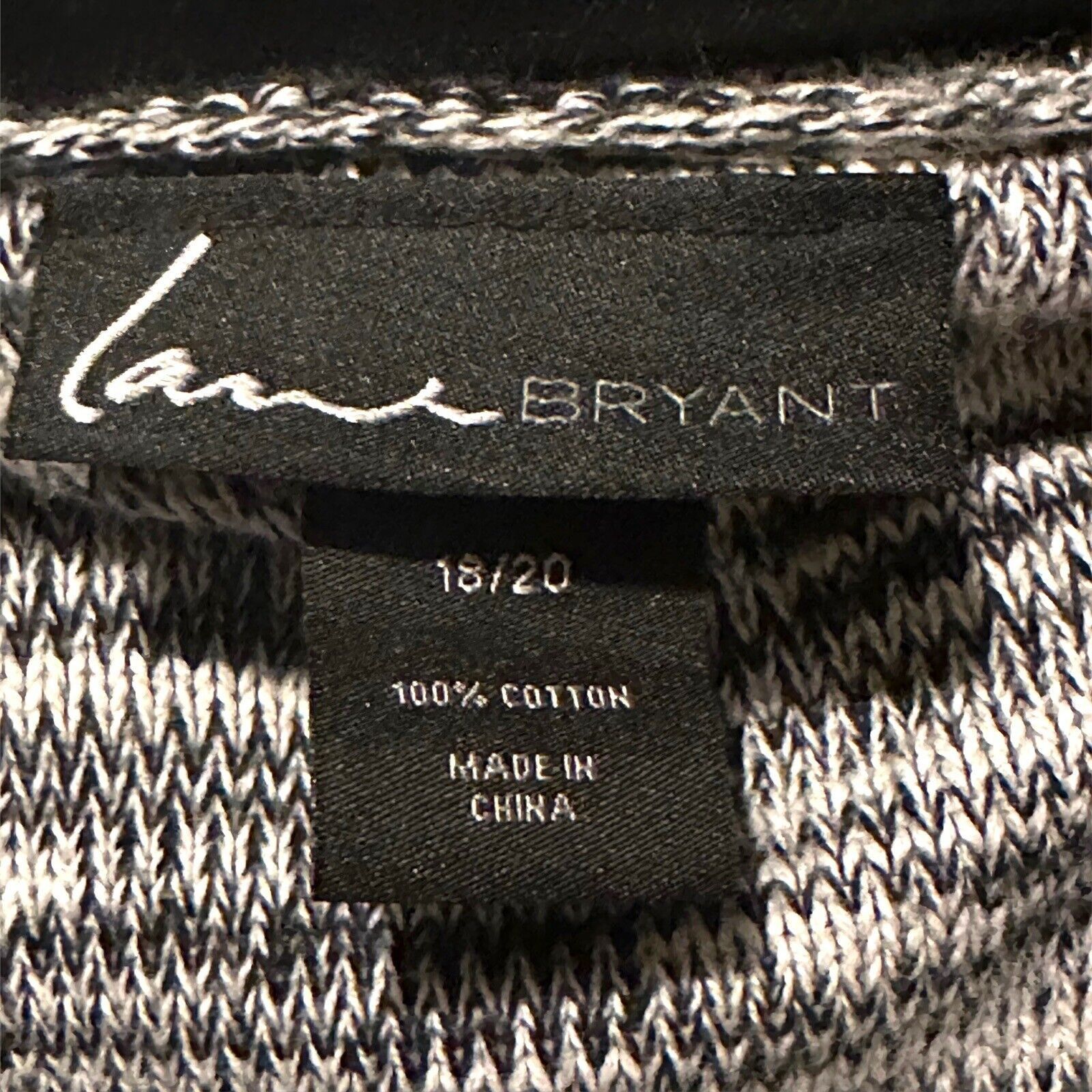 Other Lane Bryant Sweater Women 18/20 Black White Knit V Neck Lon Size XXL / US 16-18 / IT 52-54 - 10 Thumbnail