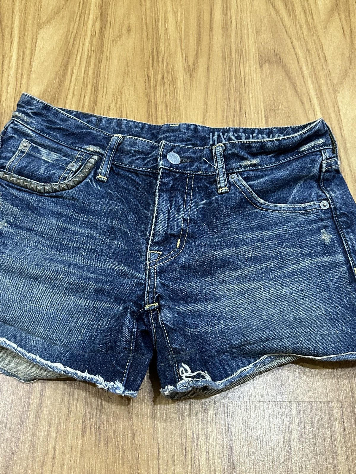 Hysteric Glamour Hysteric Glamour Studded Low Rise Denim Short Size 28" / US 6 / IT 42 - 3 Thumbnail