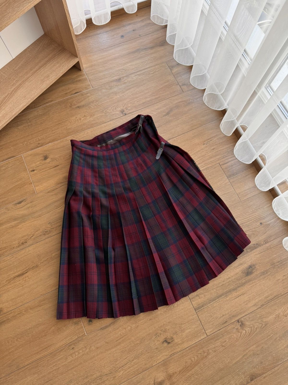 Pringle Of Scotland × Vintage Vintage Pringle of Scotland Tartan Red Wall Skirt Kilt Size 30" / US 8 / IT 44 - 2 Thumbnail