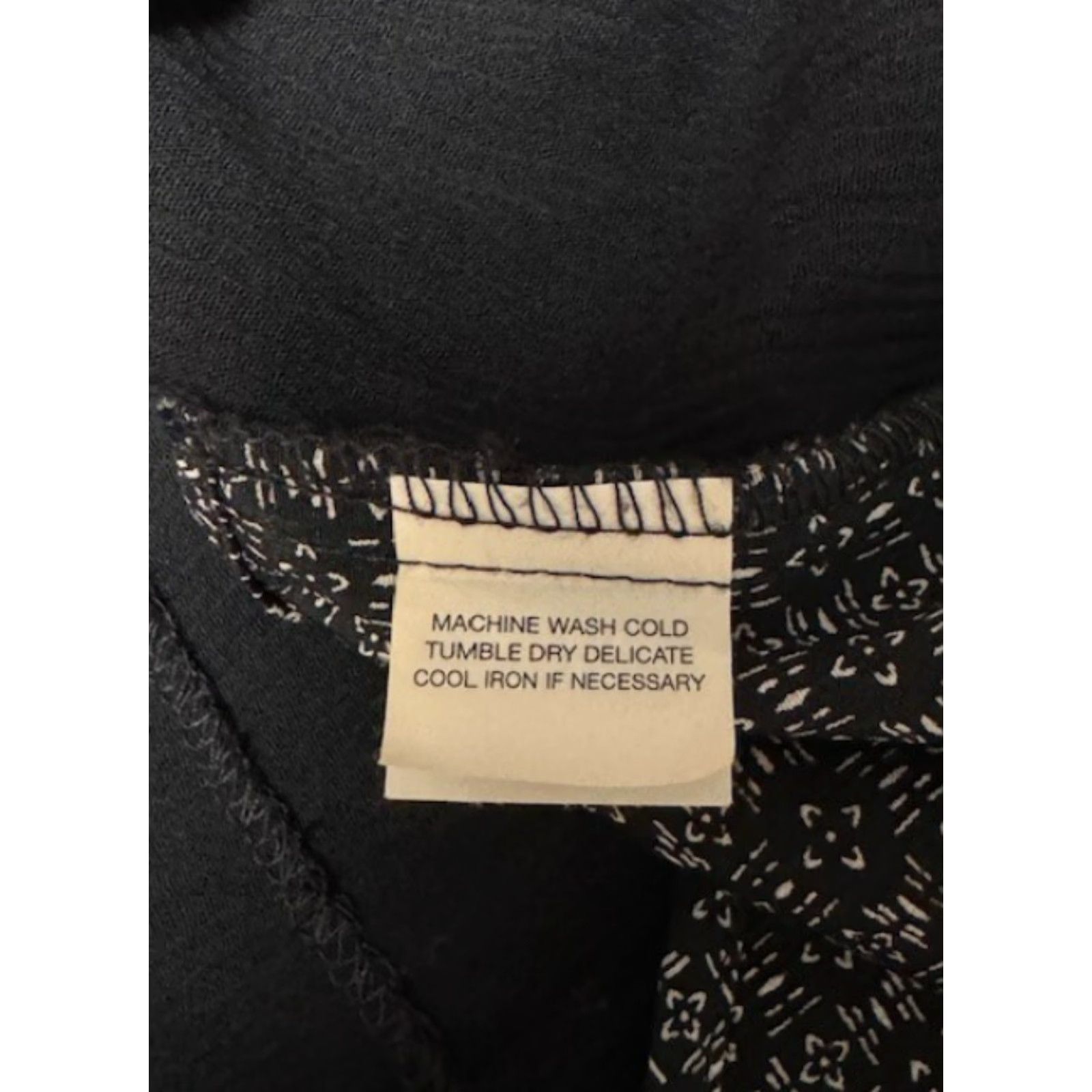 Vintage VINTAGE Alfred Dunner Top Womens Plus 16W Blouse Shirt Office Secretary 90s USA Black Round Neck Short Sleeve Button Modern Basic Womens Size XXL / US 16-18 / IT 52-54 - 6 Thumbnail