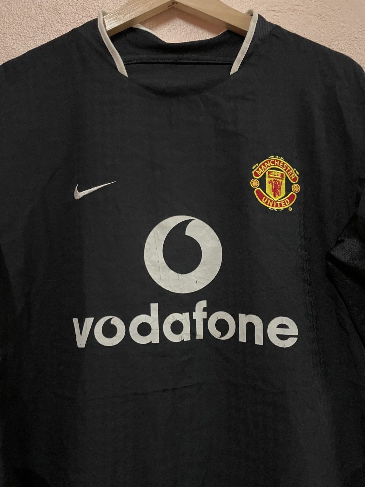 Nike Manchester United 2003/2004 away kit jersey Nike Vodafone Size US M / EU 48-50 / 2 - 3 Thumbnail