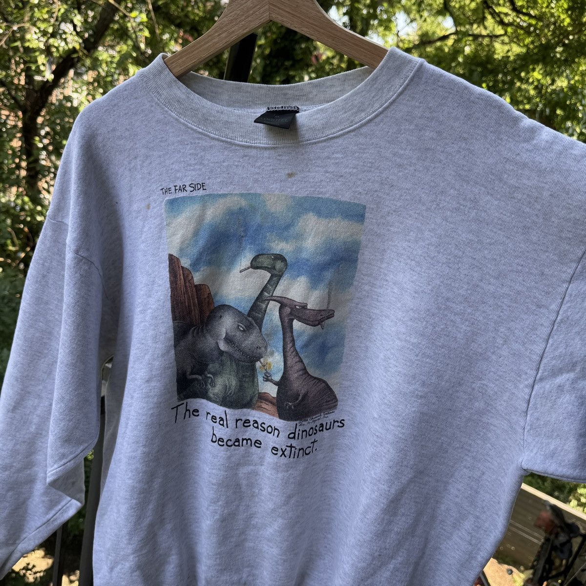 Vintage Dinosaurs Extinct Cigarettes Thrashed Faded Sweatshirt ERD Size US XL / EU 56 / 4 - 6 Thumbnail