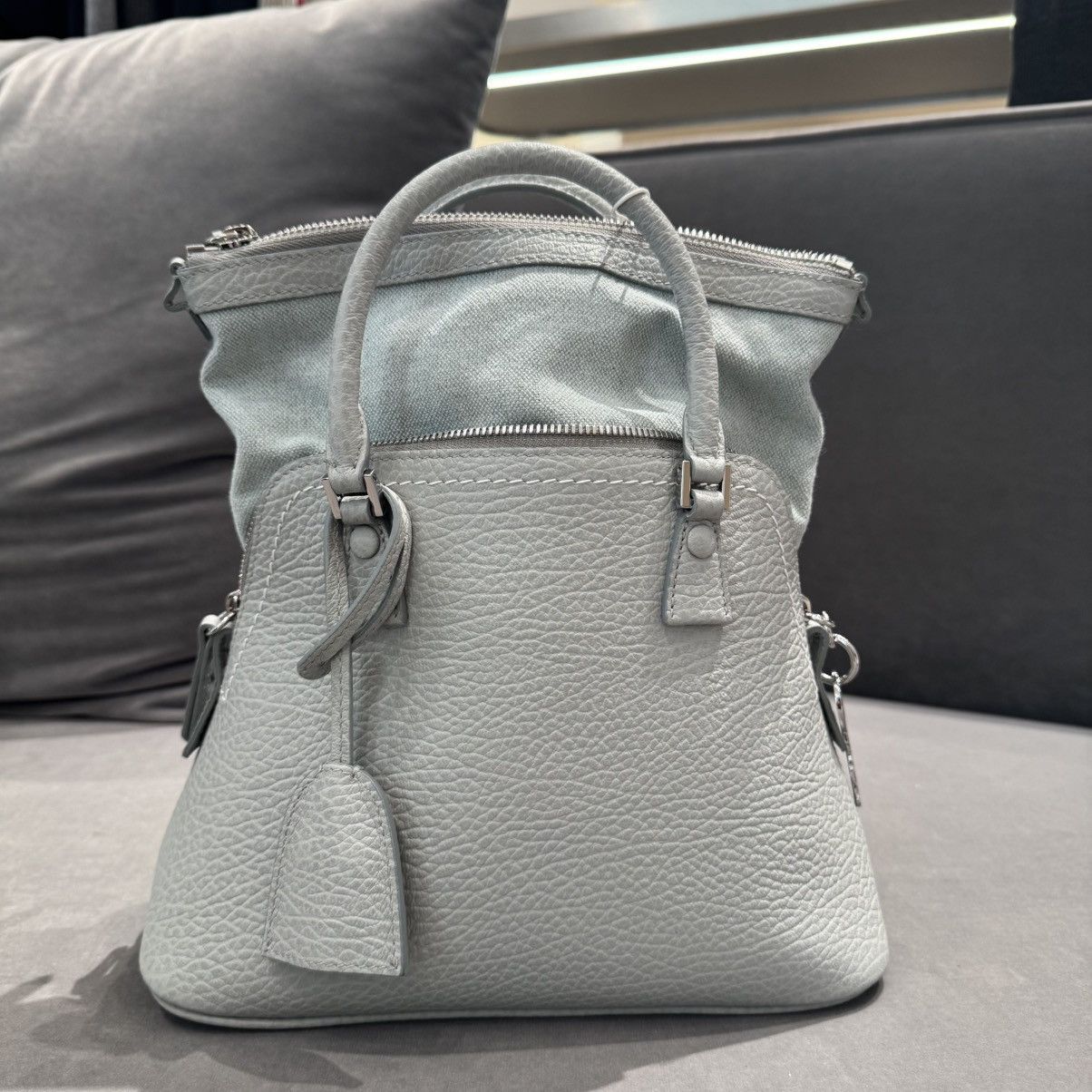 Maison Margiela NWT 5AC Classique Mini Bag Dusty Blue Pebbled Leather Size ONE SIZE - 5 Thumbnail