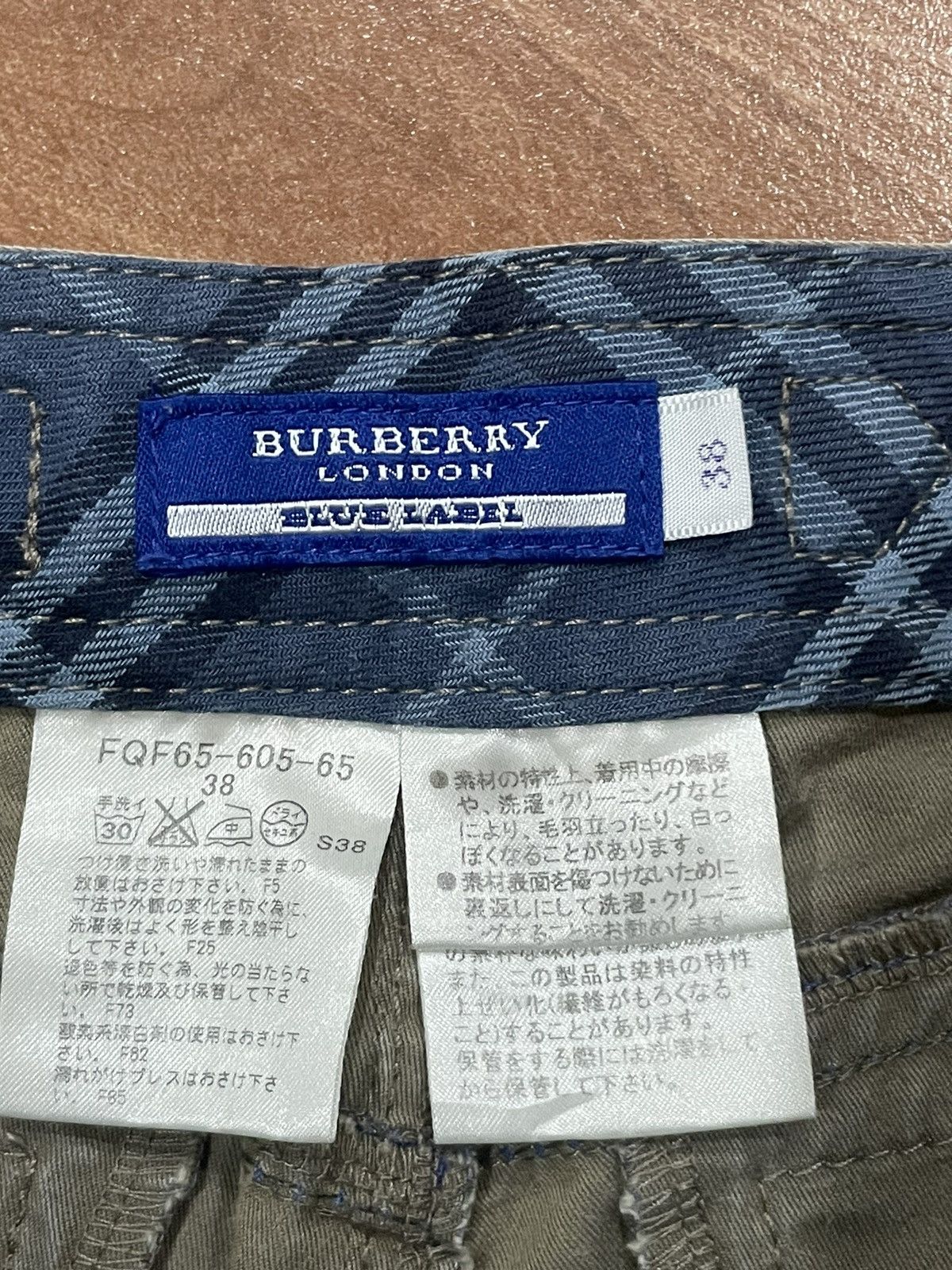 Burberry Burberry Knee Length Pants Size 26" / US 2 / IT 38 - 6 Thumbnail