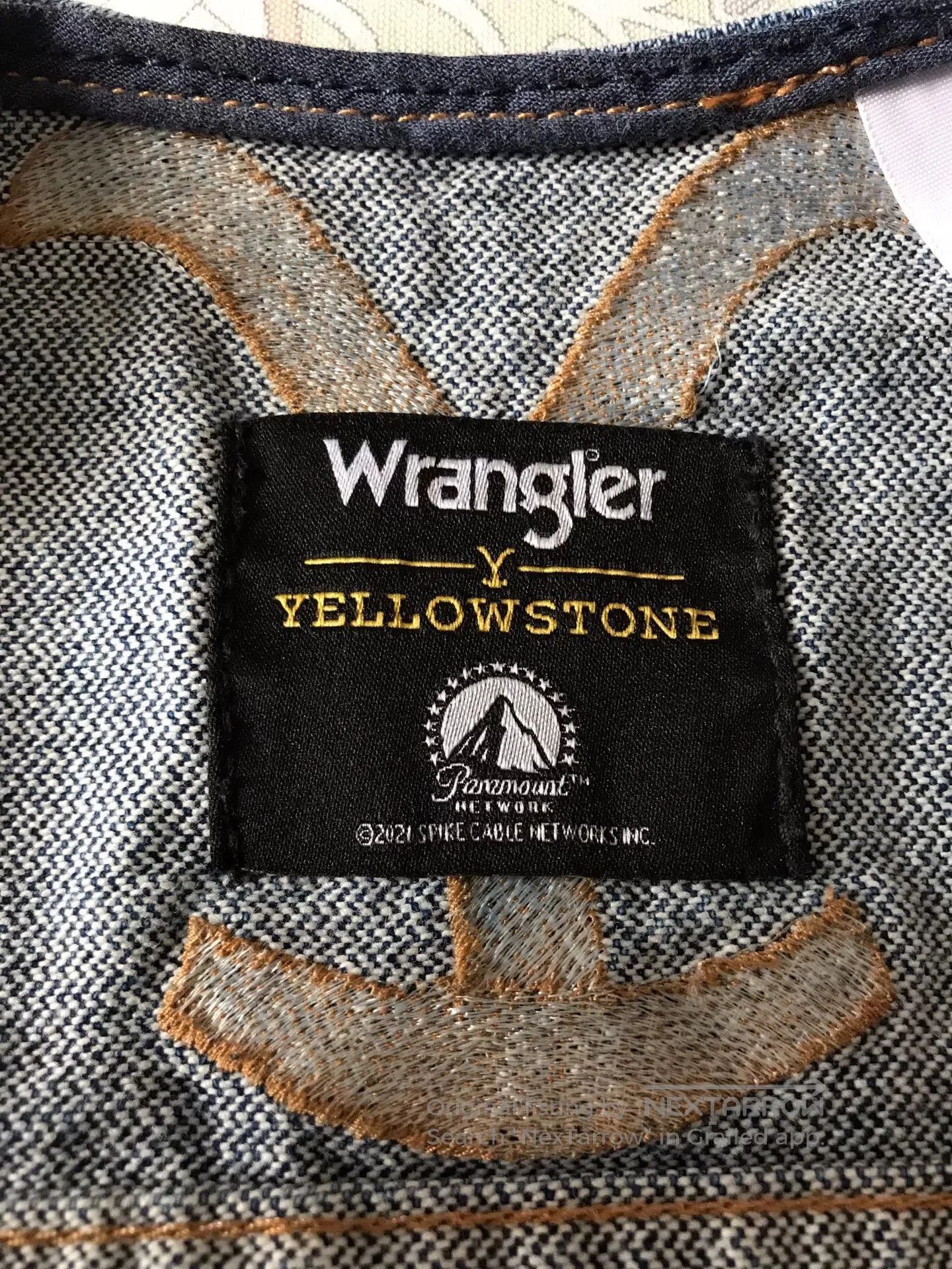 Wrangler Wrangler x Yellowstone Western Denim Vest. Size US L / EU 52-54 / 3 - 6 Thumbnail