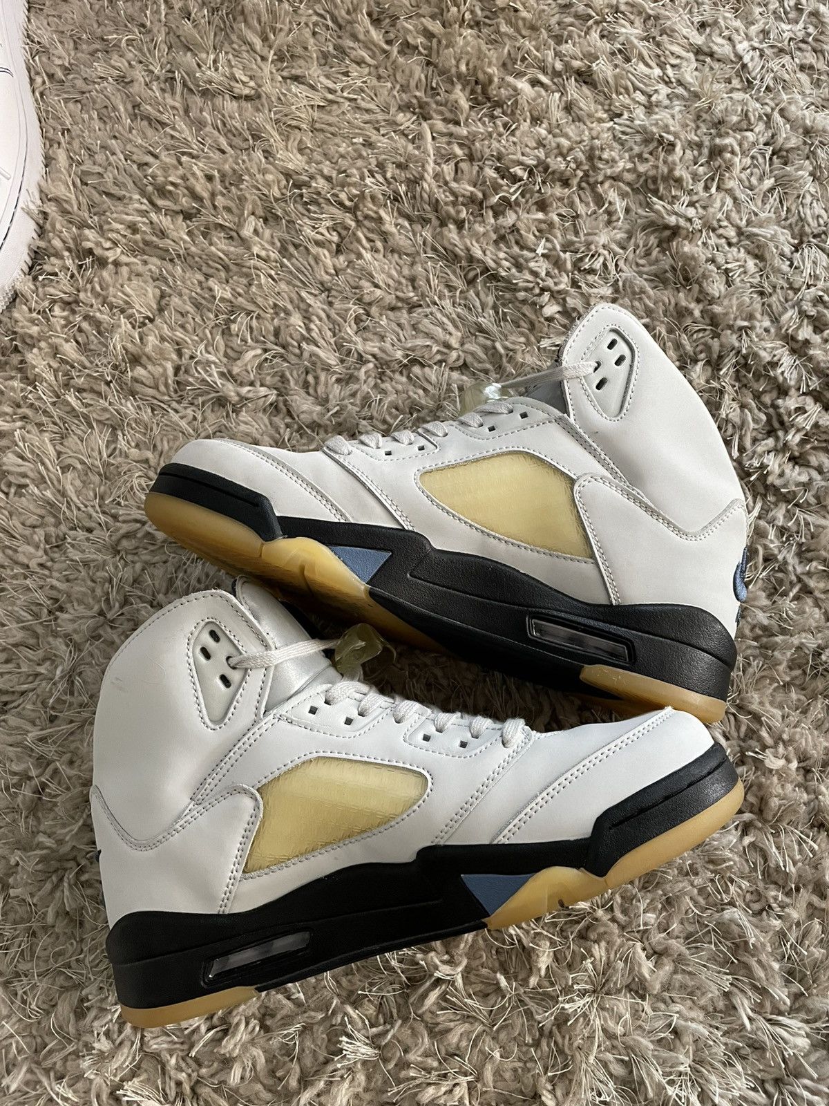 A Ma Maniere × Jordan Brand Jordan 5 A Ma Maniere x Jordan 5 Dawn Size US 7 / EU 40 - 3 Thumbnail