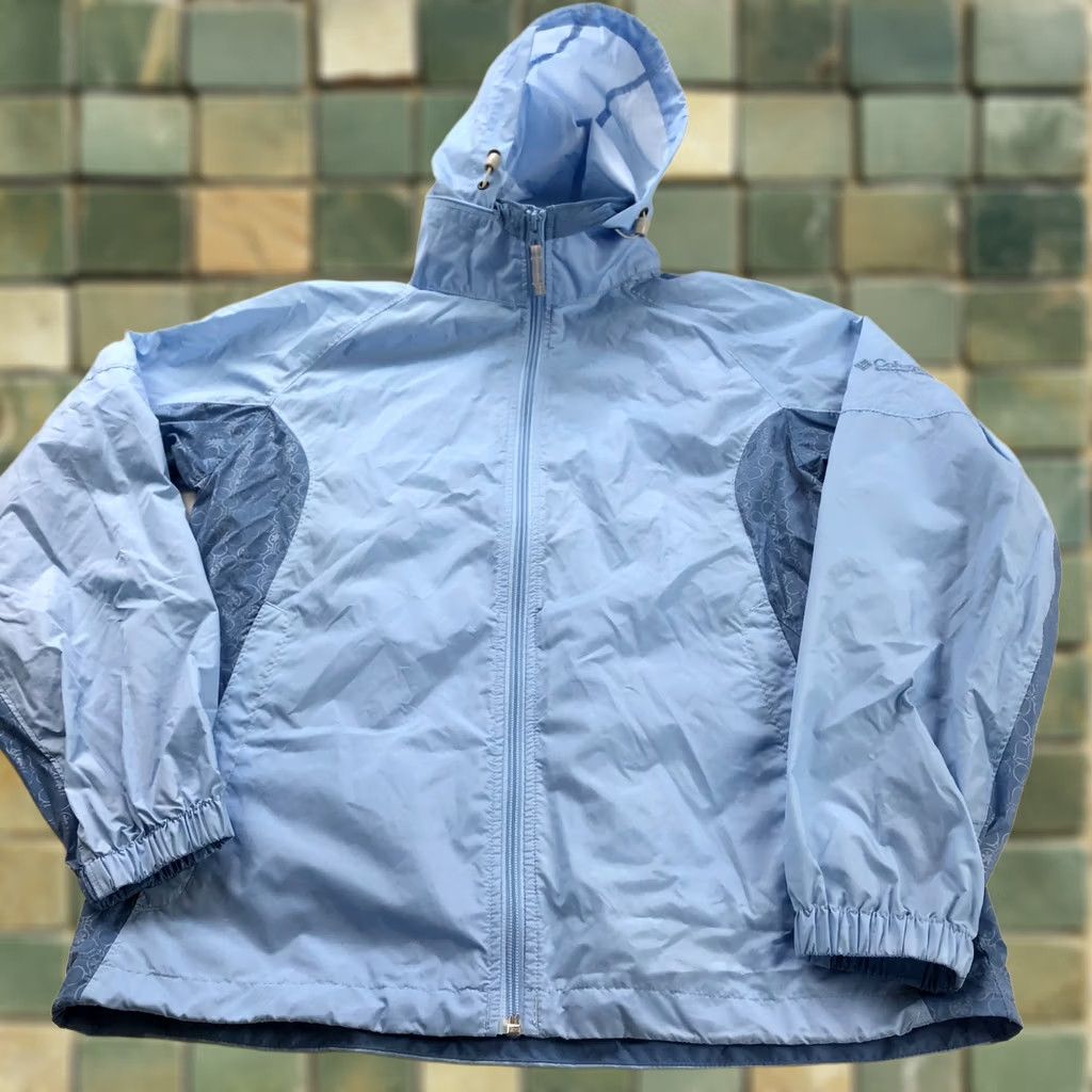 Vintage Columbia Womens Packable Stow Waterproof Jacket Shirt Adult M Light Blue Jacket Woman, Lightweight, Navy? Size M / US 6-8 / IT 42-44 - 1 Thumbnail