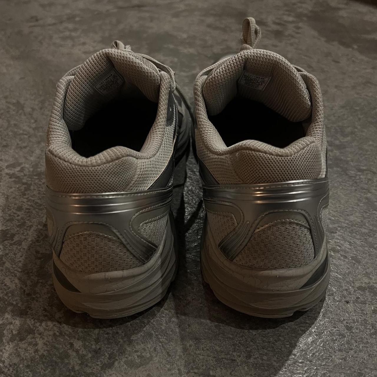 Asics Gel Flux 4 Light Grey Silver ‘ASICS’ Size US 10.5 / EU 43-44 - 4 Thumbnail