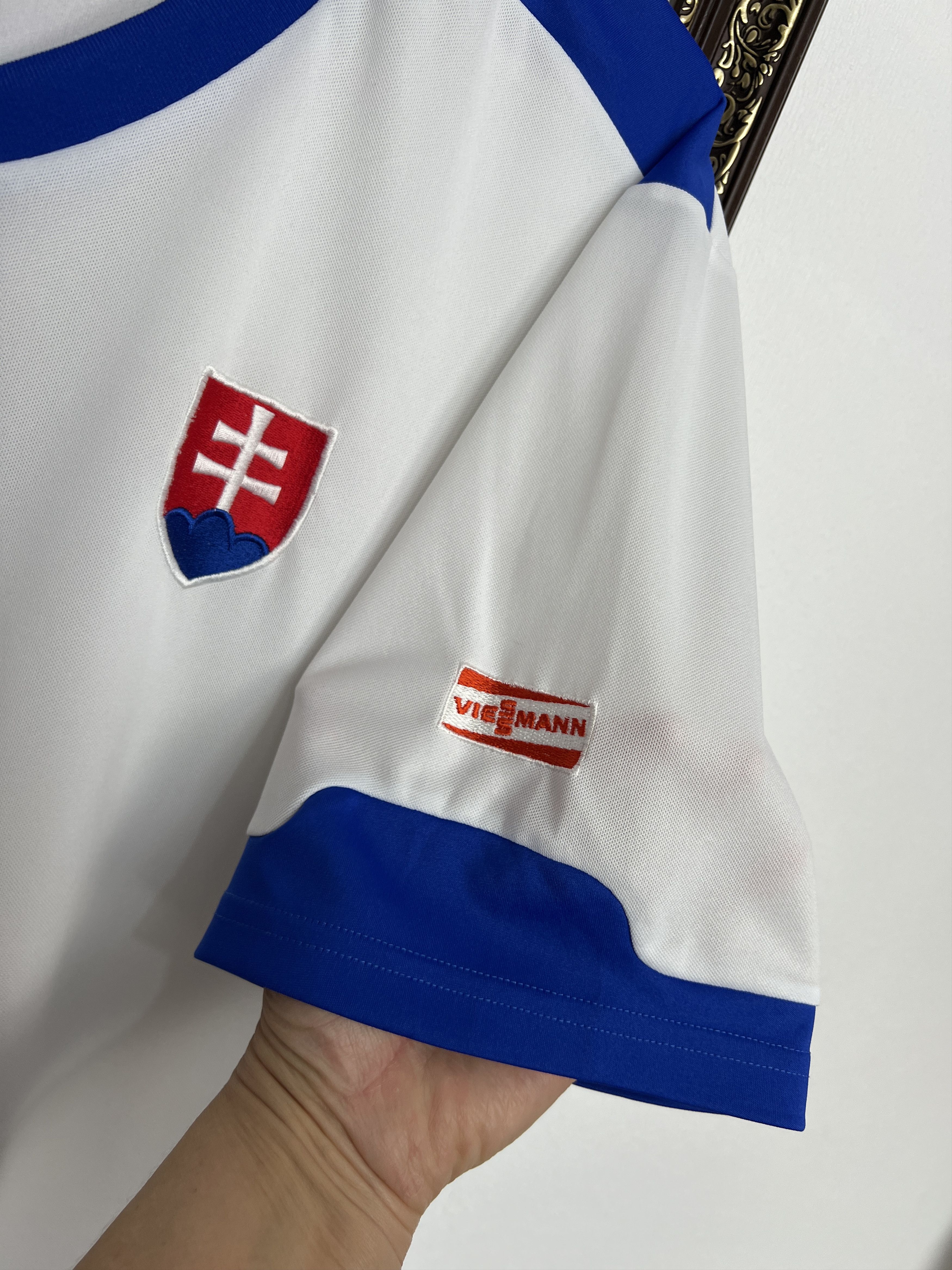 Adidas Slovakia Away football shirt 2009 Soccer Jersey Trikot Size US XL / EU 56 / 4 - 4 Thumbnail