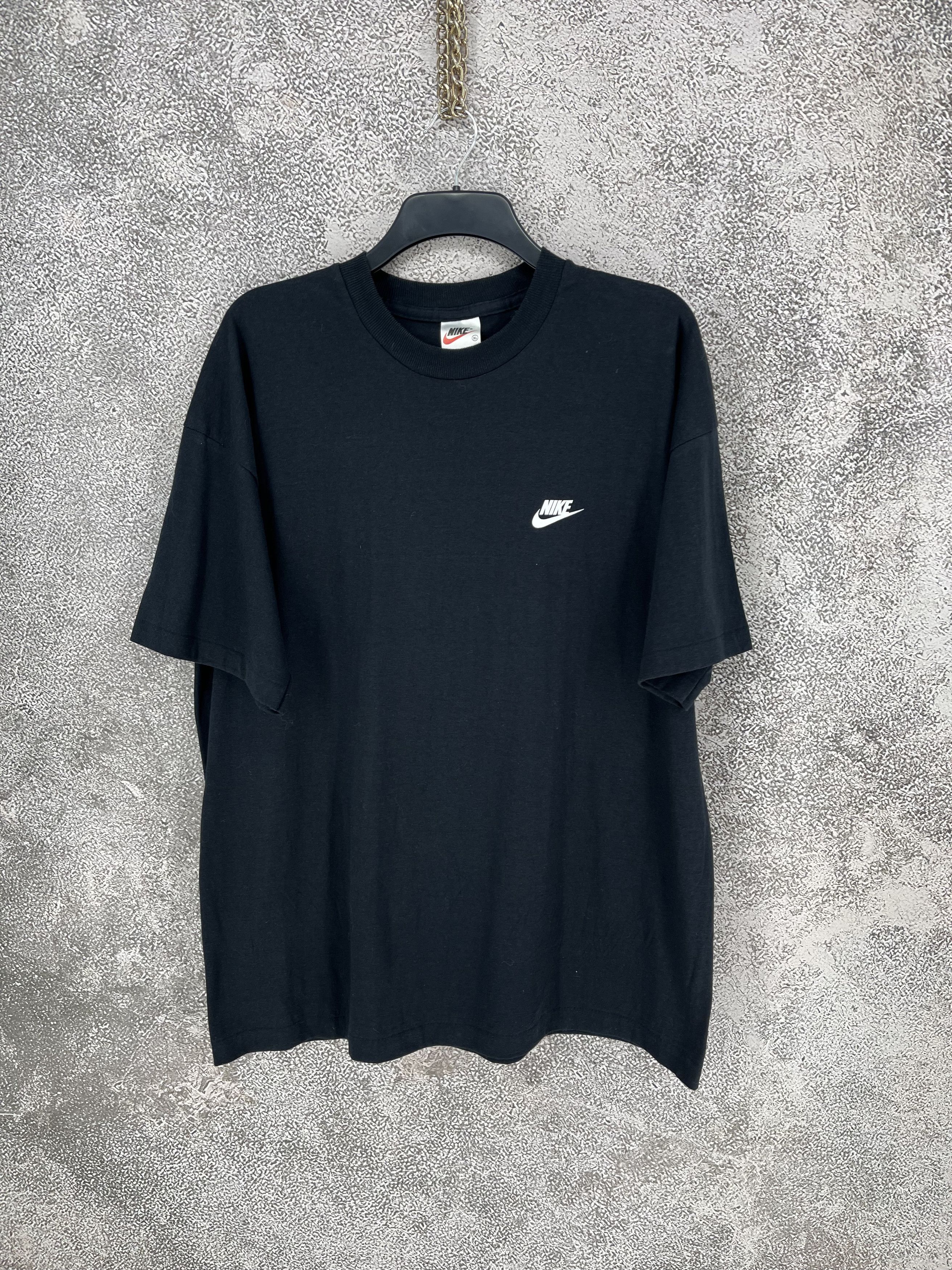 Nike Vintage 90s Nike tee streetwear swoosh y2k style Size-XL Size US XL / EU 56 / 4 - 1 Thumbnail