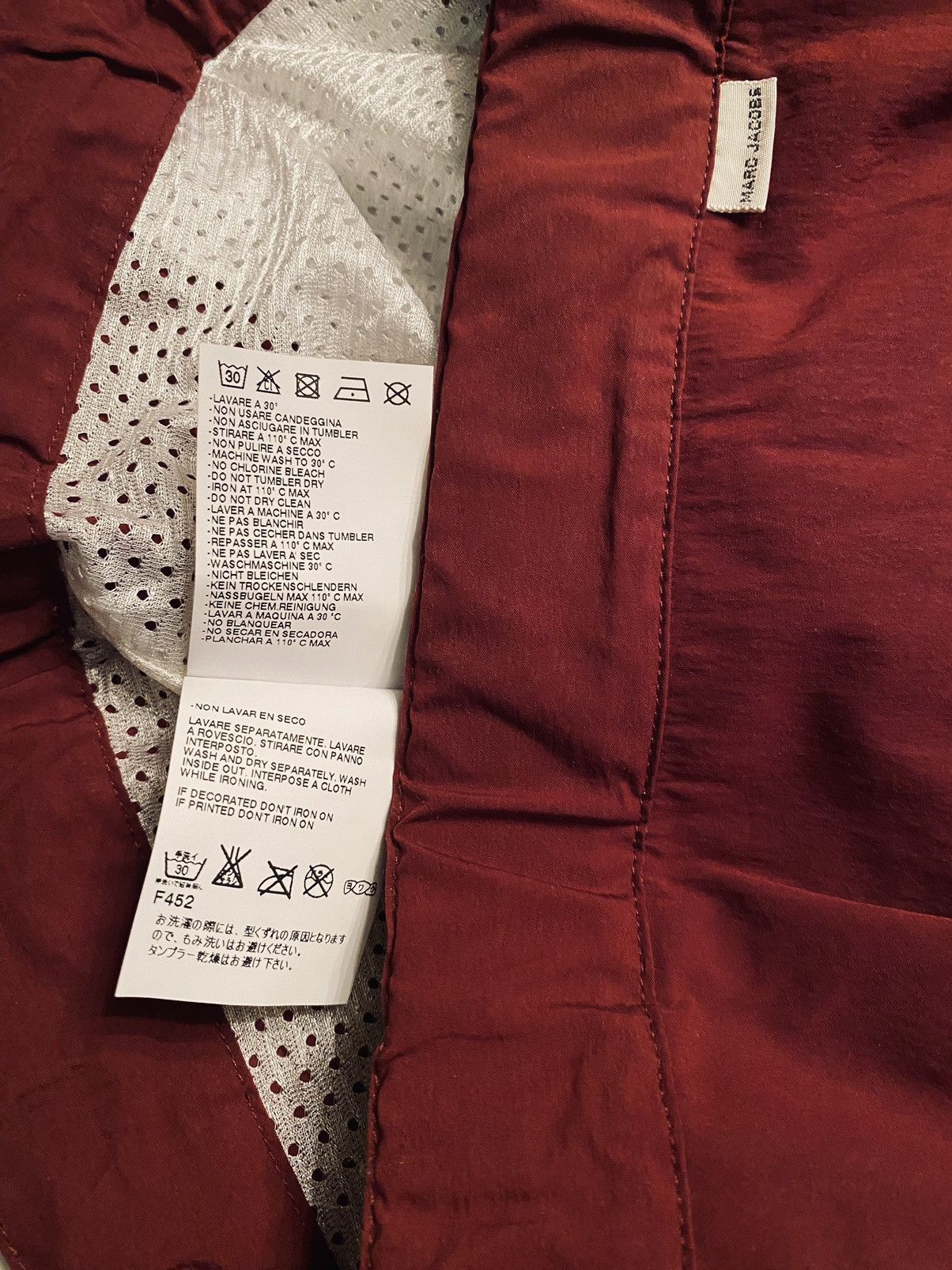 Marc Jacobs Marc Jacobs 🇮🇹 Dark Red Electric Logo Board Shorts 50 NEW Size US 34 / EU 50 - 13 Thumbnail
