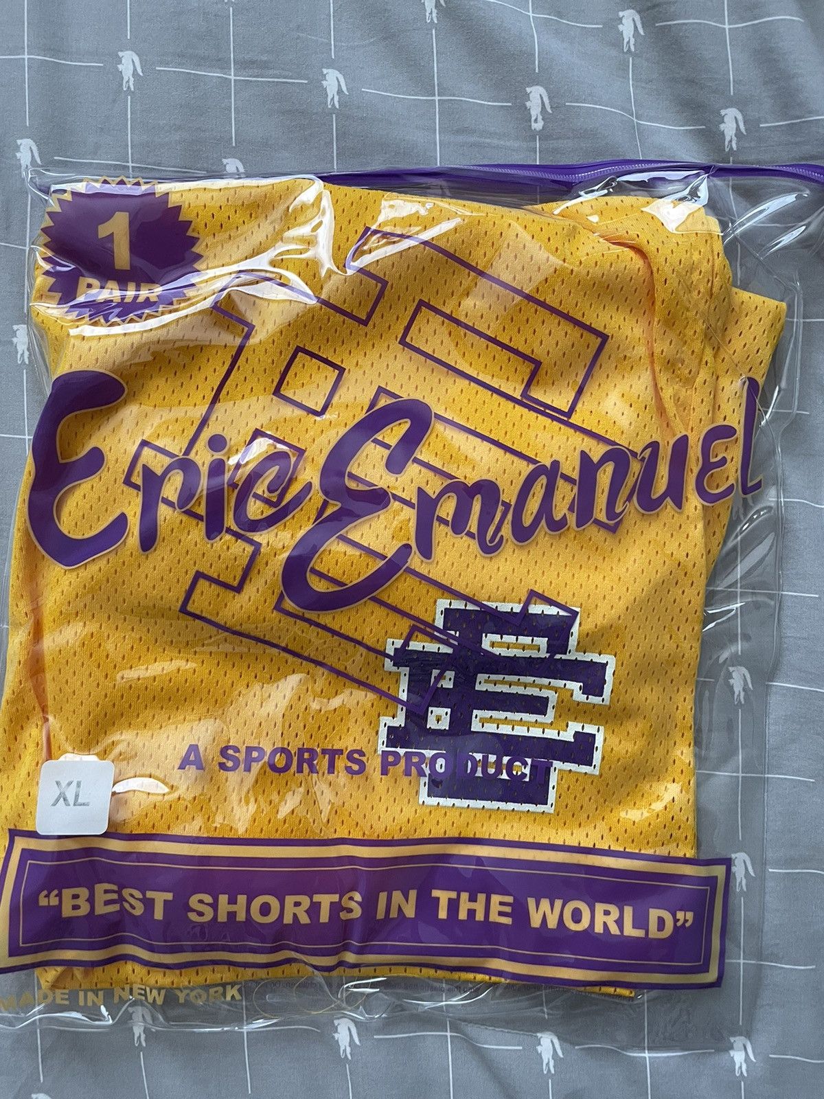 Eric Emanuel × Warren Lotas (XL) EE x Warren Lotas LAKERS Mesh Shorts Yellow Purple Size US 34 / EU 50 - 2 Thumbnail