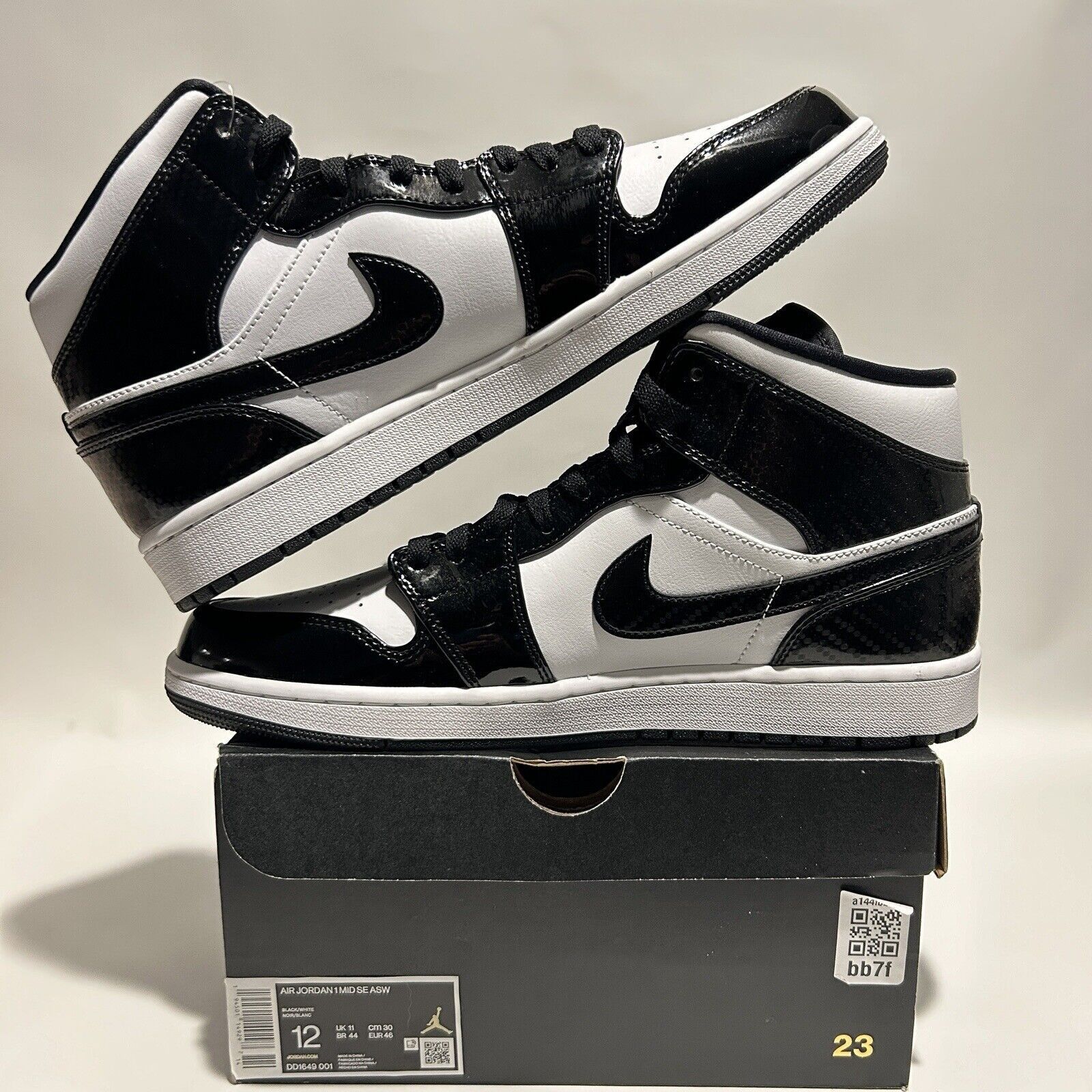 Nike Nike Air Jordan 1 Retro Mid SE “All-Star/Carbon Fiber” 2024 Size US 12 / EU 45 - 3 Thumbnail