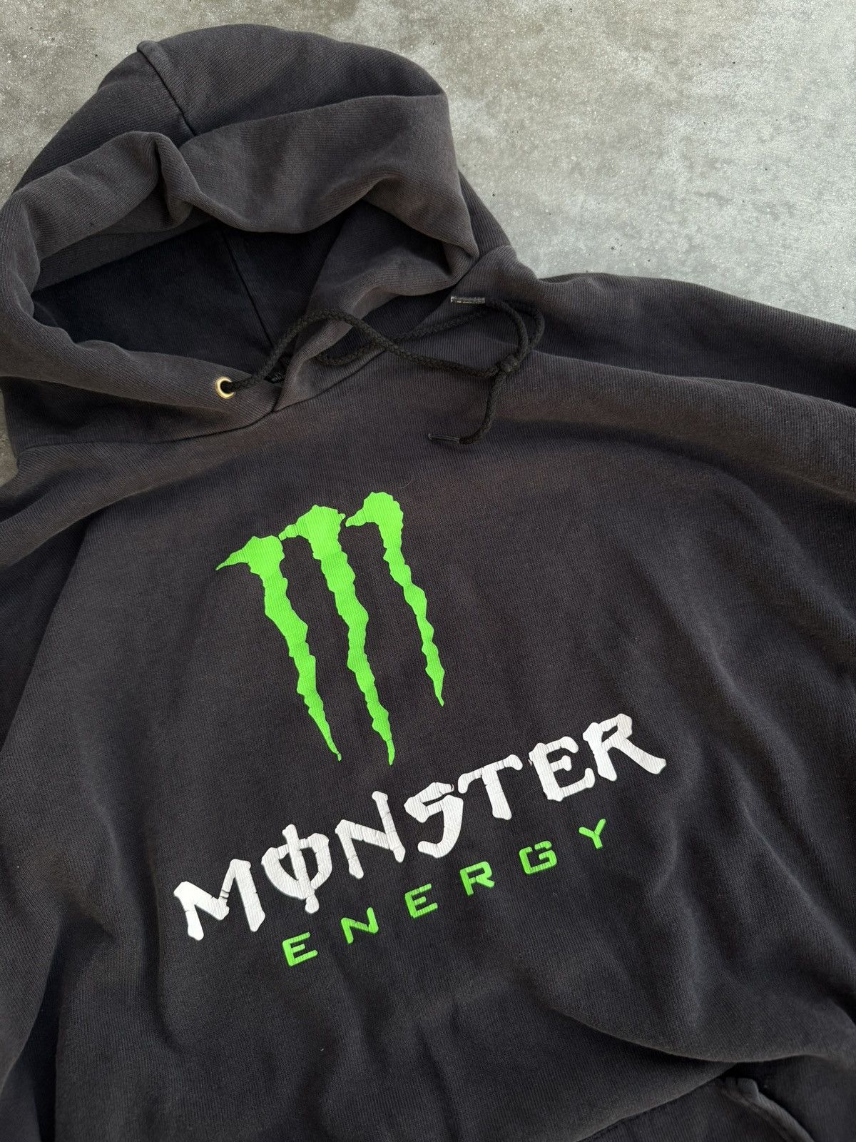 Vintage Vintage Monster Energy 00s hype streetwear y2k hoodie washed Size US XXL / EU 58 / 5 - 2 Thumbnail
